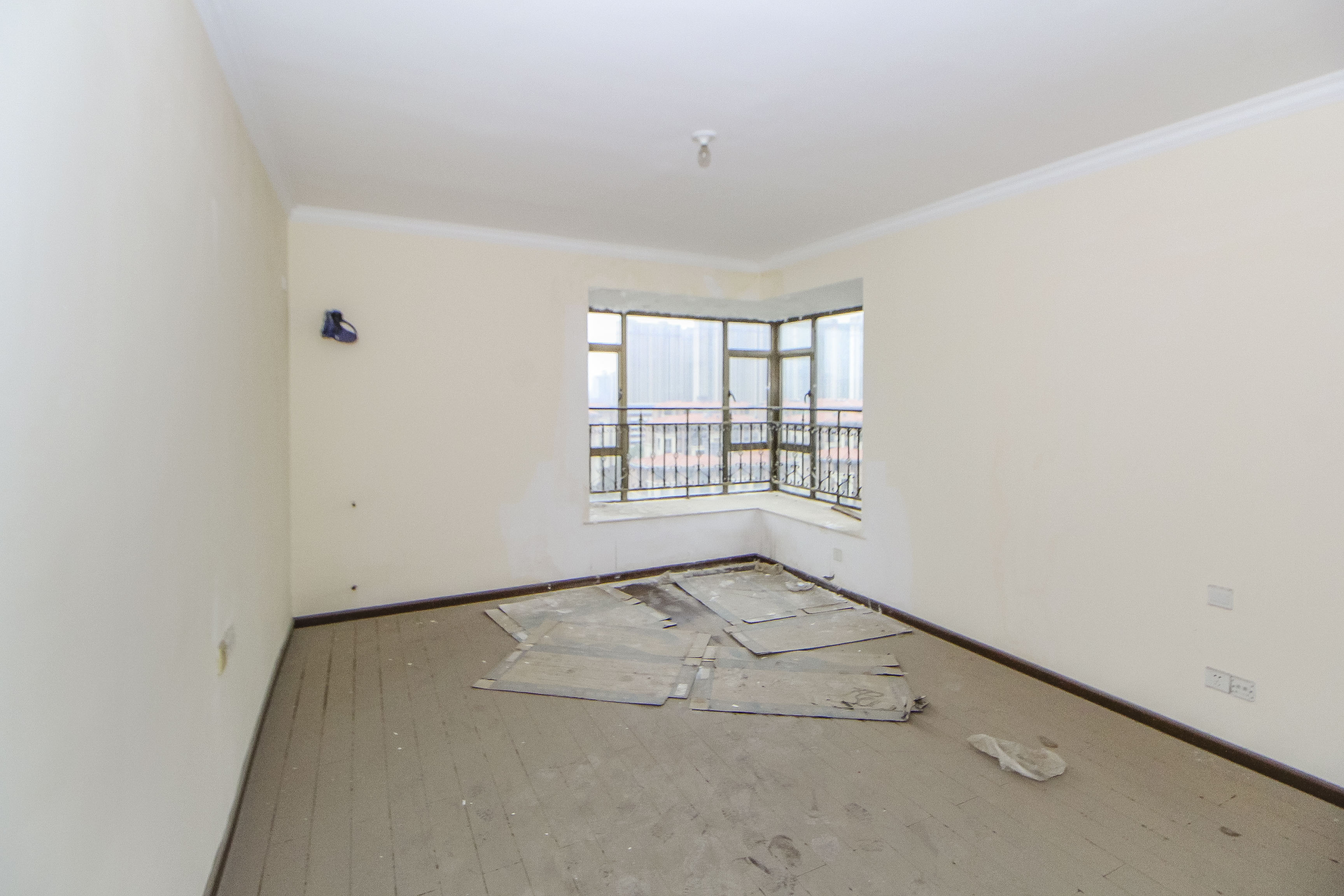 江山帝景雅典  5室2厅3卫    225.0万室内图