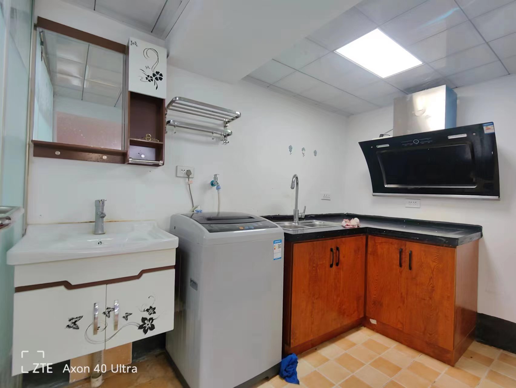 金融城二期(金融派公寓) 1室1厅1卫 1600.00元/月 金融城二期(金融派公寓) 1室1厅1卫 1600.00元/月室内图