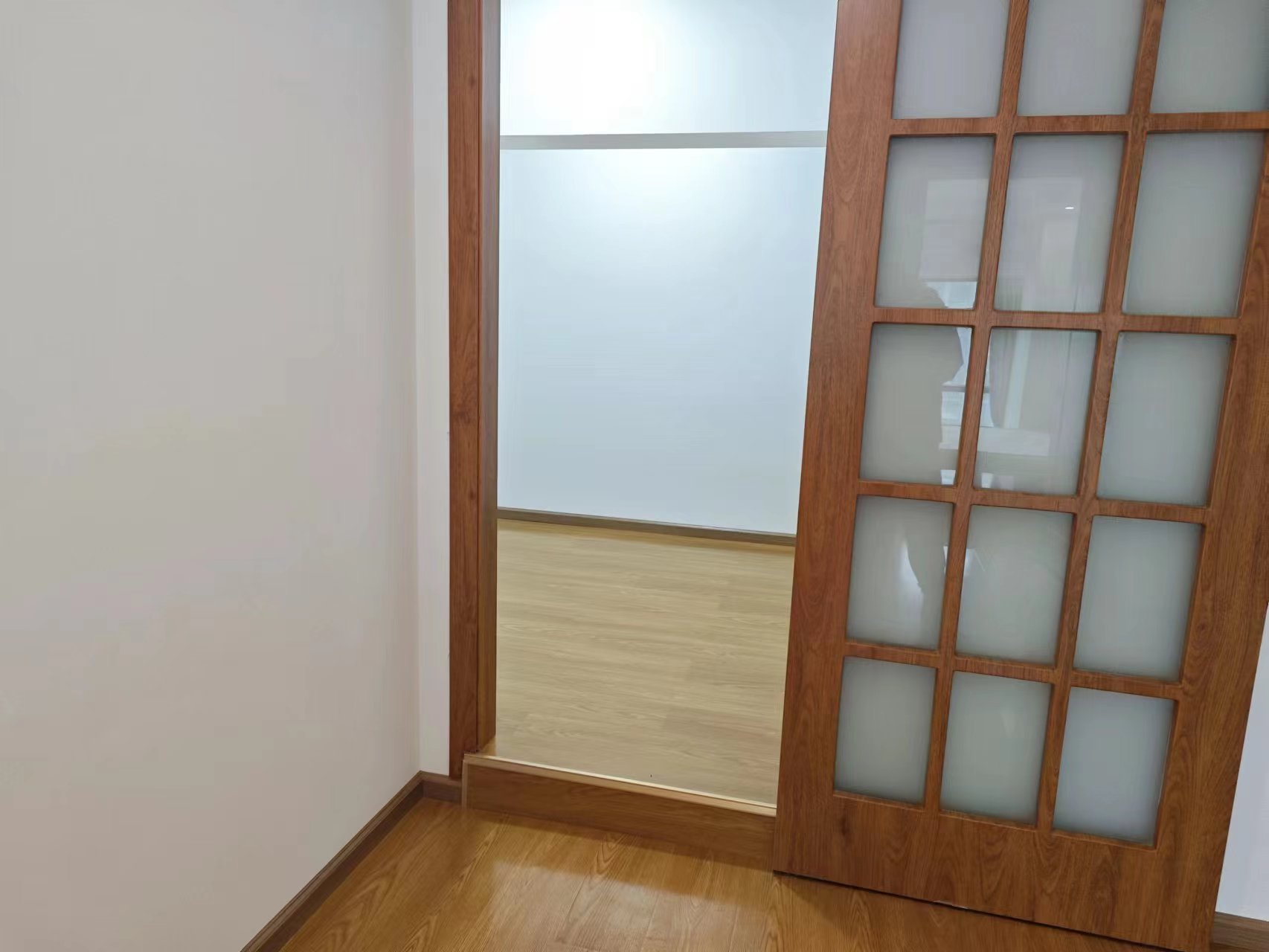 富力新天地一二期 2室1厅1卫 2800.00元/月 富力新天地一二期 2室1厅1卫 2800.00元/月室内图