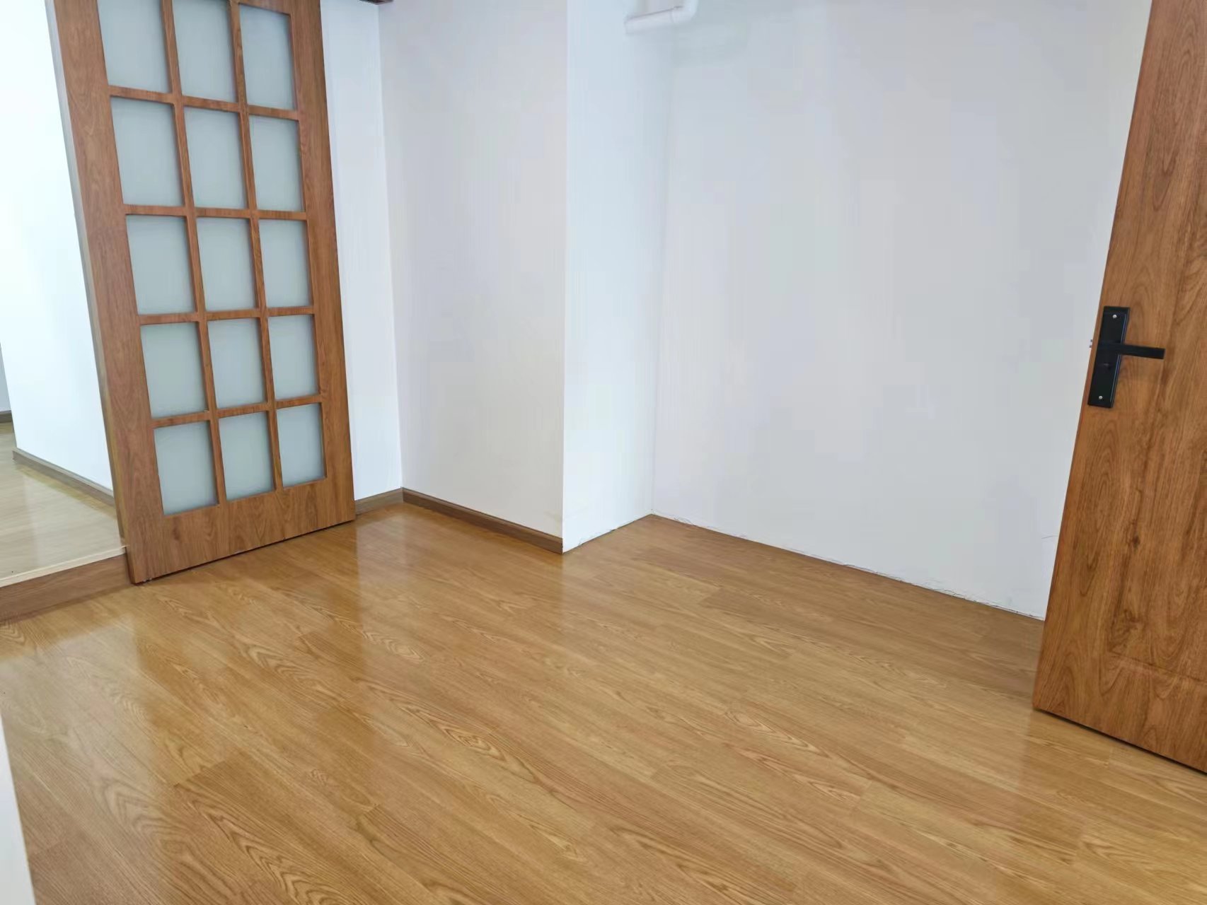 富力新天地一二期 2室1厅1卫 2800.00元/月 富力新天地一二期 2室1厅1卫 2800.00元/月室内图