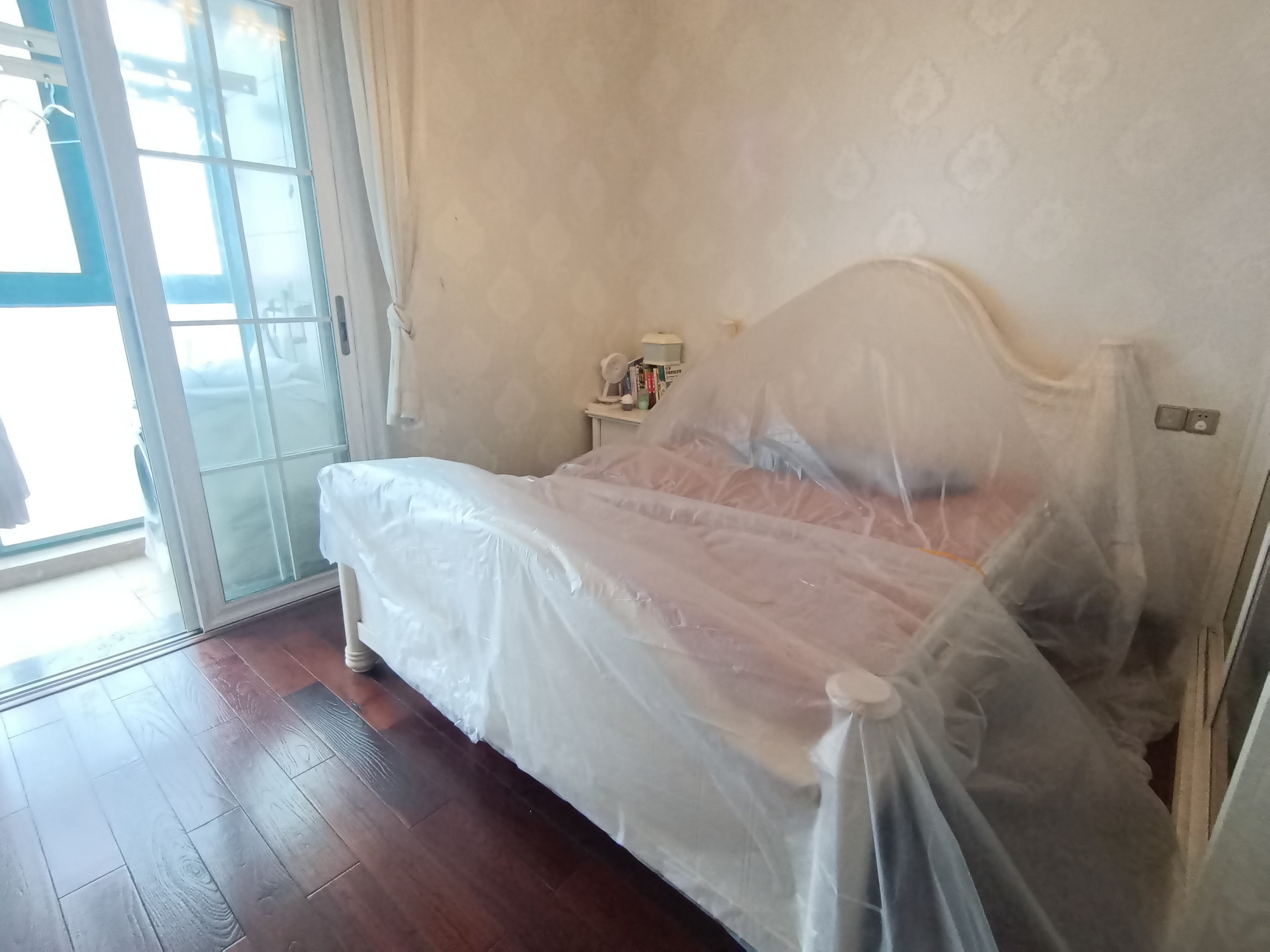 经世皇城 5室2厅2卫 147.00万 经世皇城 5室2厅2卫 147.00万室内图