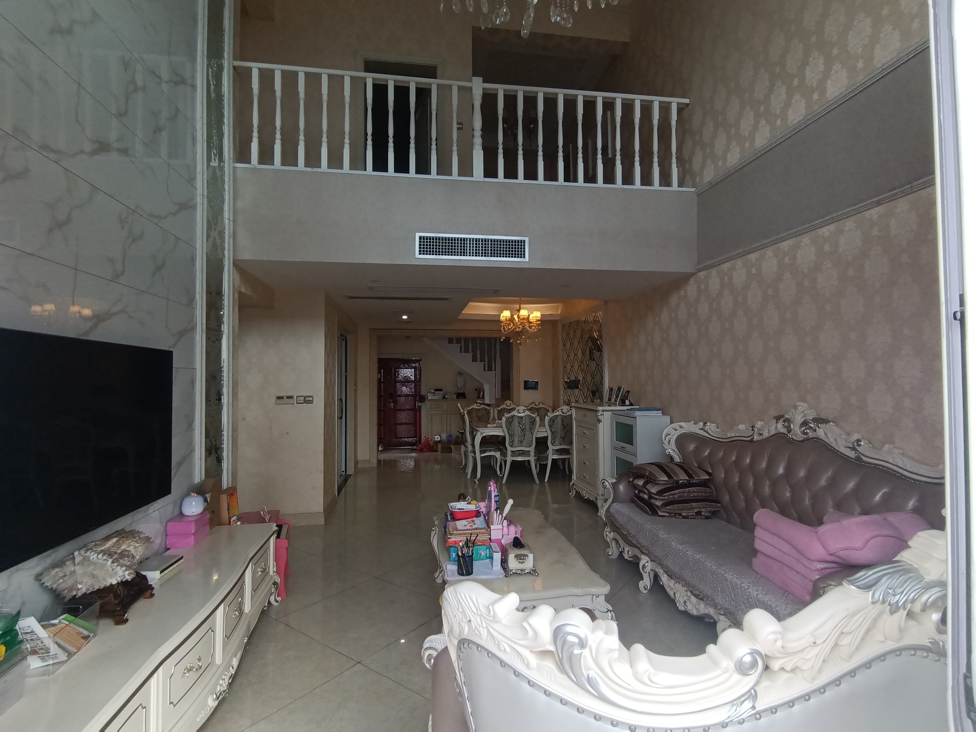 经世皇城 5室2厅2卫 147.00万 经世皇城 5室2厅2卫 147.00万室内图