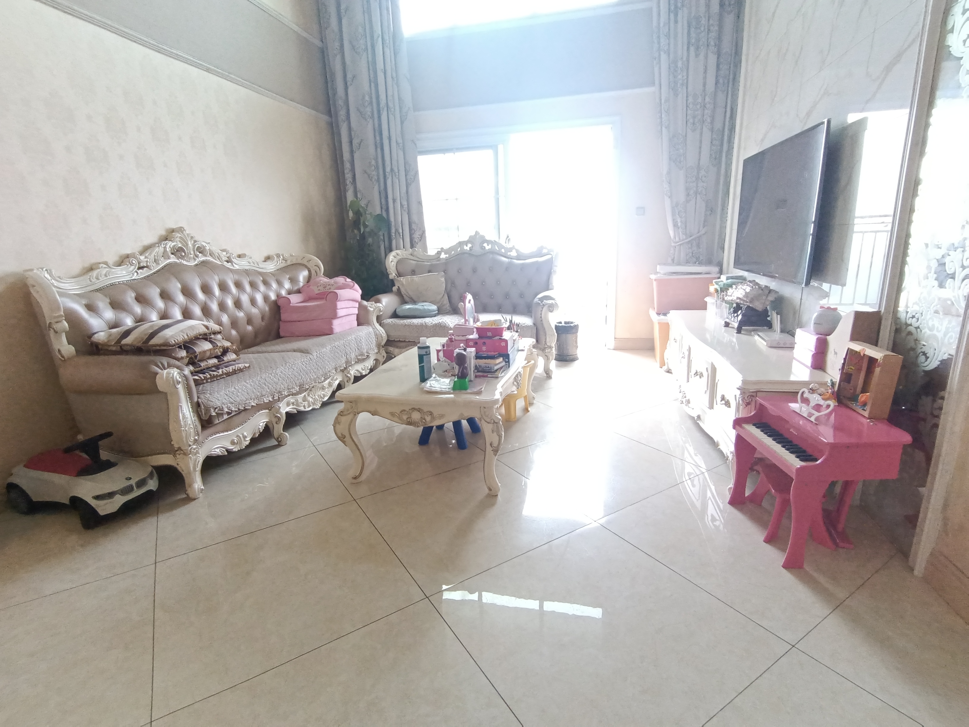 经世皇城 5室2厅2卫 147.00万 经世皇城 5室2厅2卫 147.00万室内图