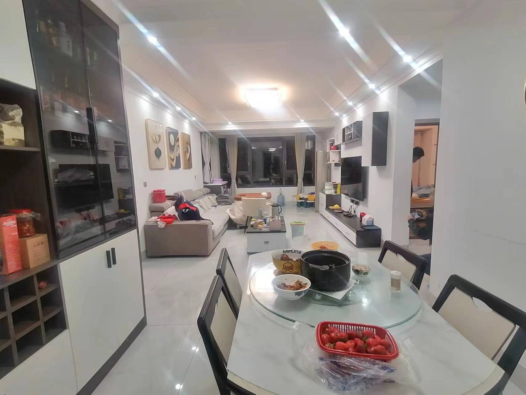 山水豪庭 3室2厅1卫 61.3万 山水豪庭 3室2厅1卫 61.3万室内图