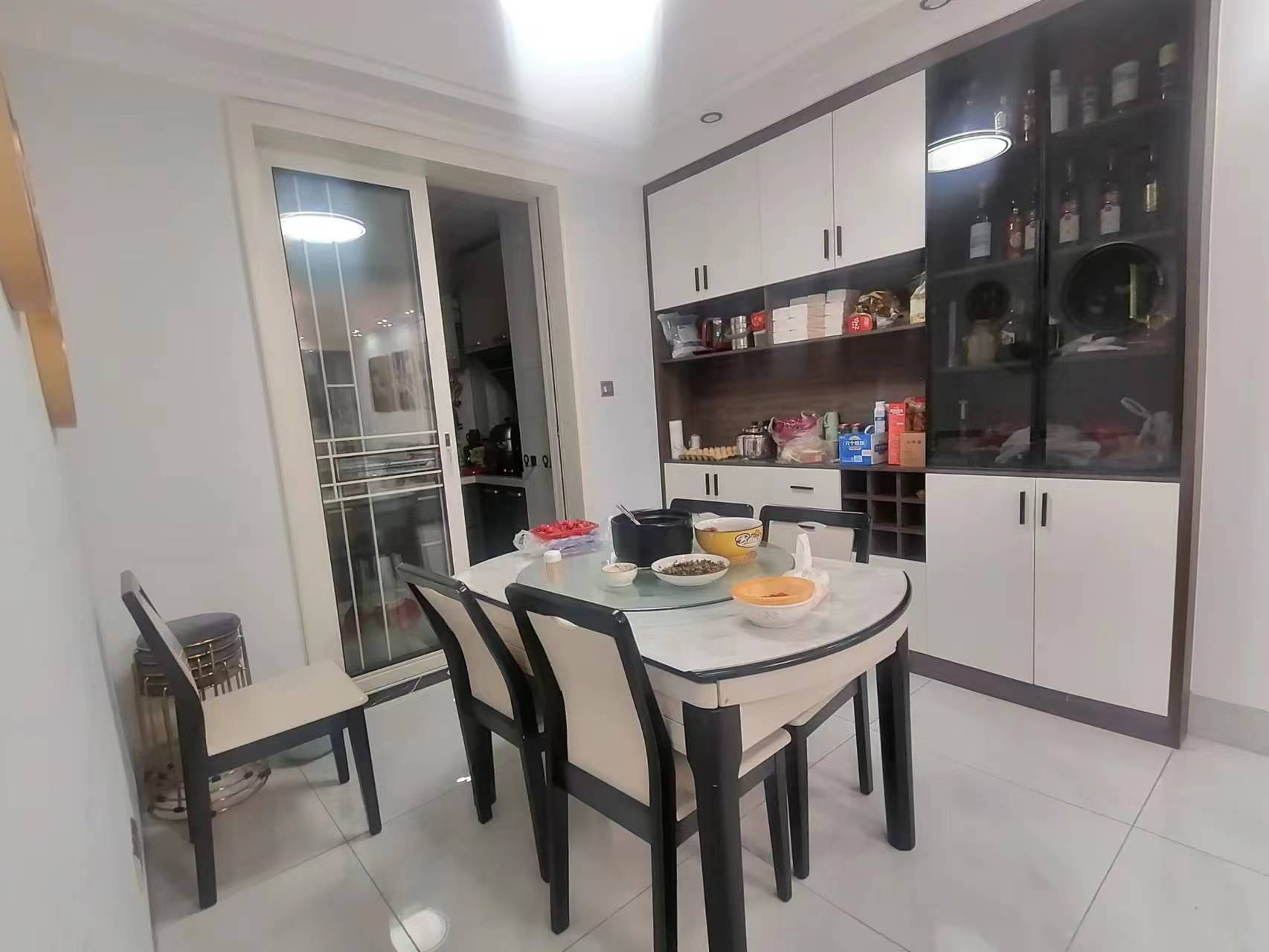 山水豪庭 3室2厅1卫 61.3万 山水豪庭 3室2厅1卫 61.3万室内图