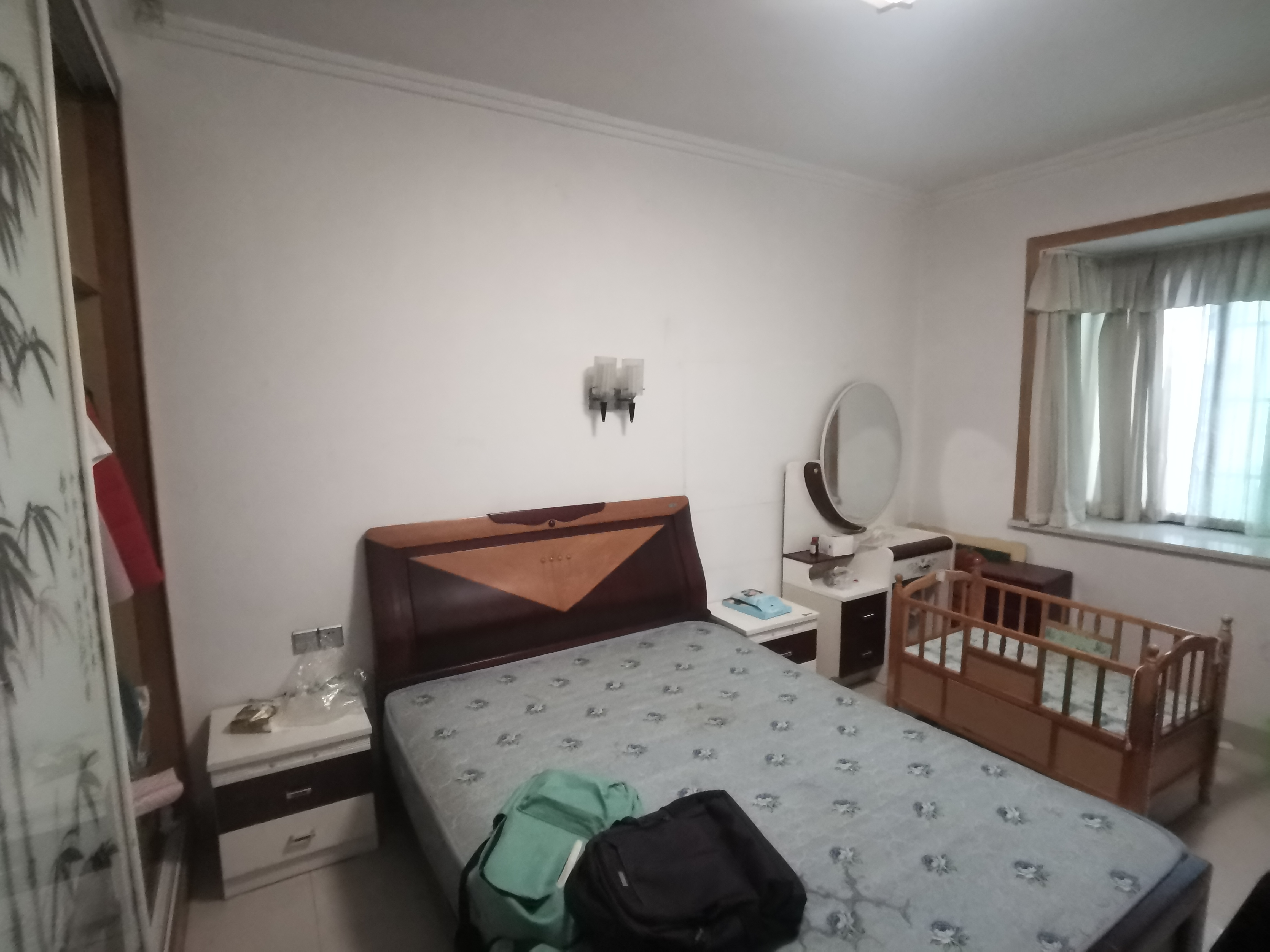 红旗花园 3室2厅2卫 60.00万 红旗花园 3室2厅2卫 60.00万室内图