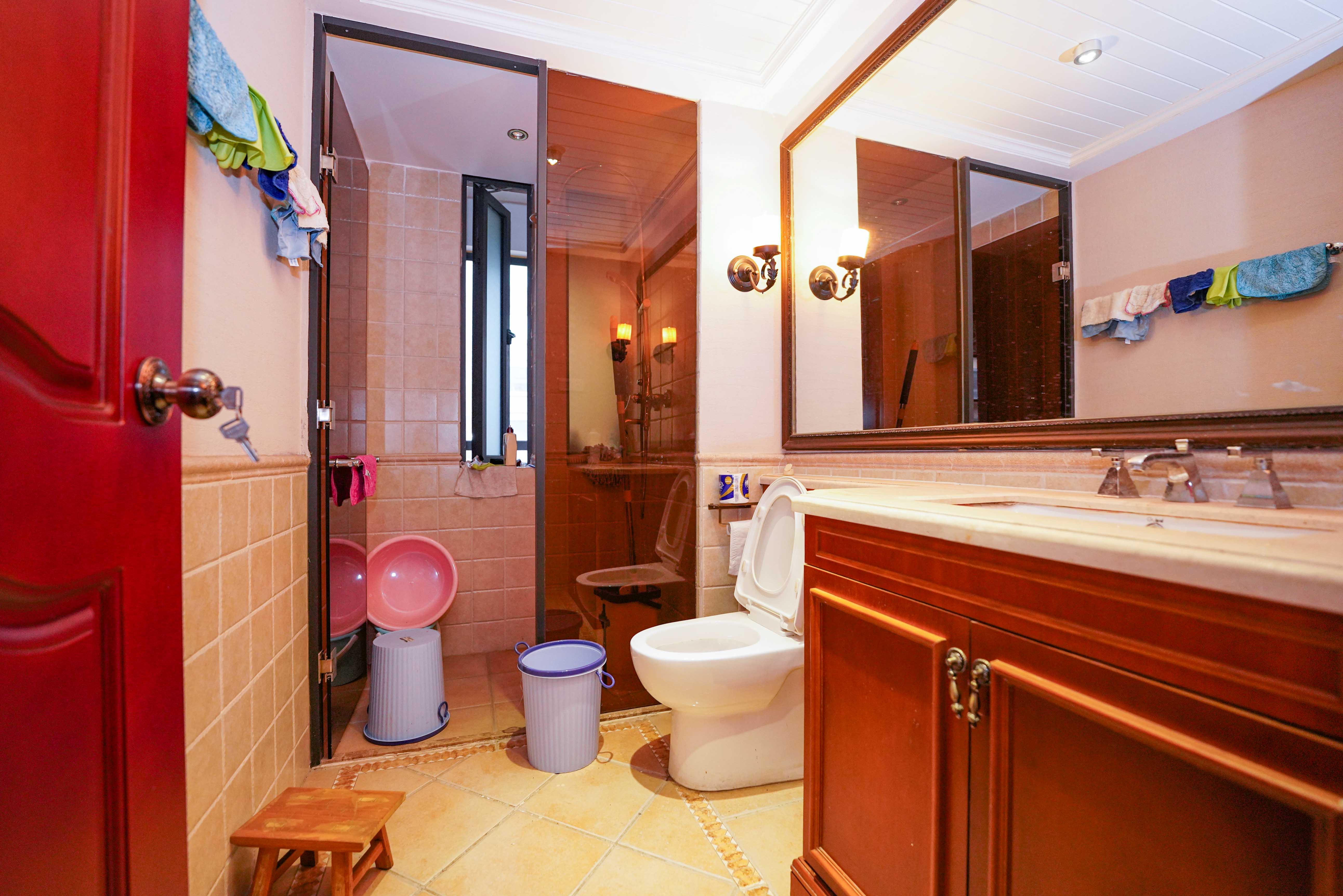 海伦堡爱ME城市 5室2厅3卫 238.00万 海伦堡爱ME城市 5室2厅3卫 238.00万卫生间