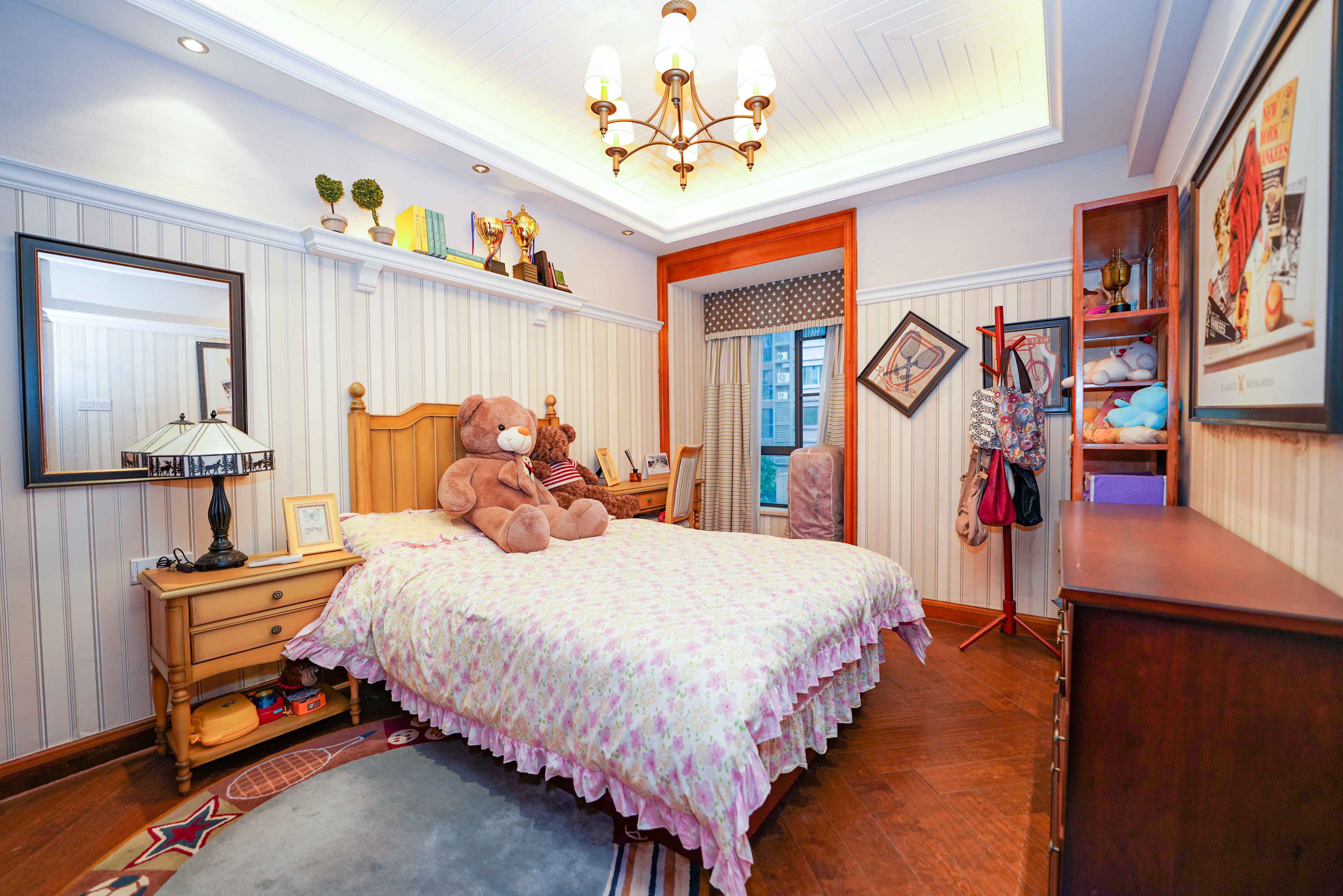 海伦堡爱ME城市 5室2厅3卫 238.00万 海伦堡爱ME城市 5室2厅3卫 238.00万卧室