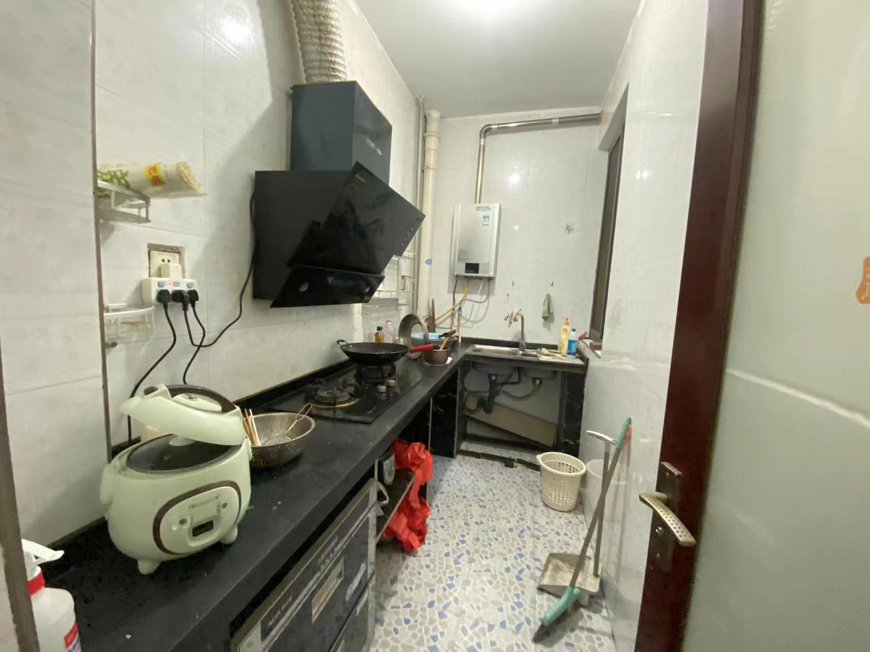 百江花园 1室1厅1卫 32.0万 百江花园 1室1厅1卫 32.0万室内图