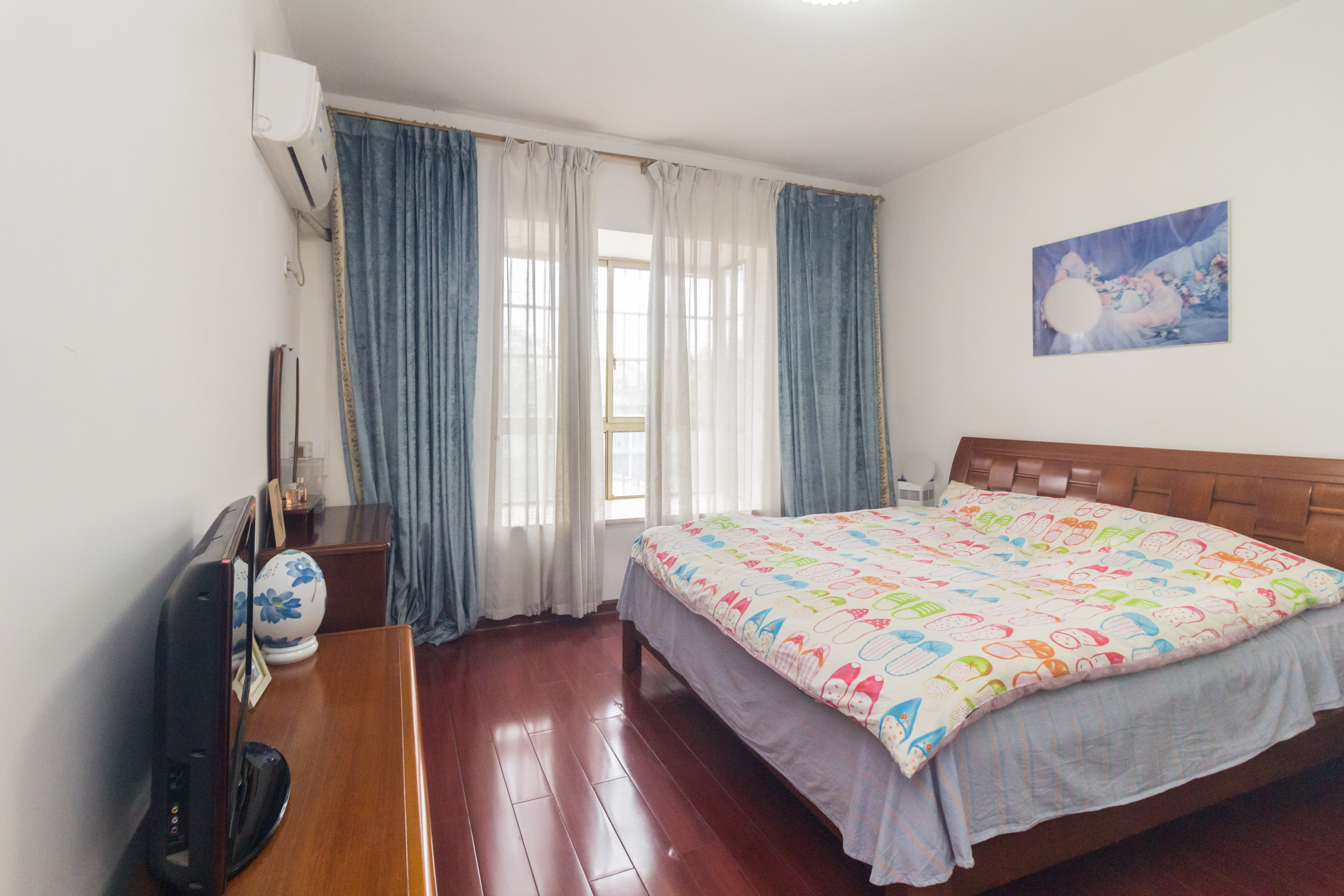 湖南有色地质勘查局宿舍（榔梨镇）  4室2厅2卫   99.60万卧室