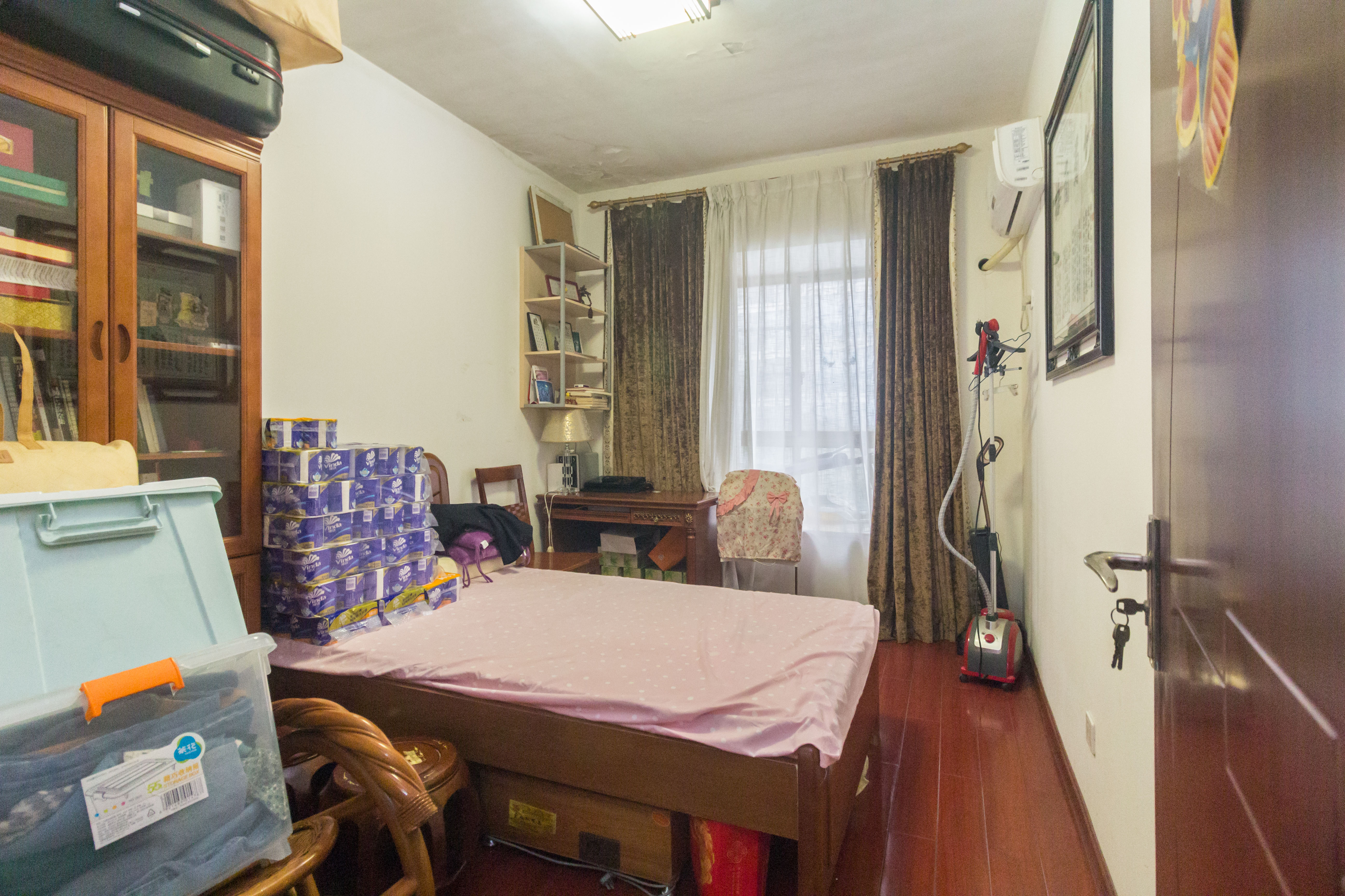 湖南有色地质勘查局宿舍（榔梨镇）  4室2厅2卫   99.60万卧室