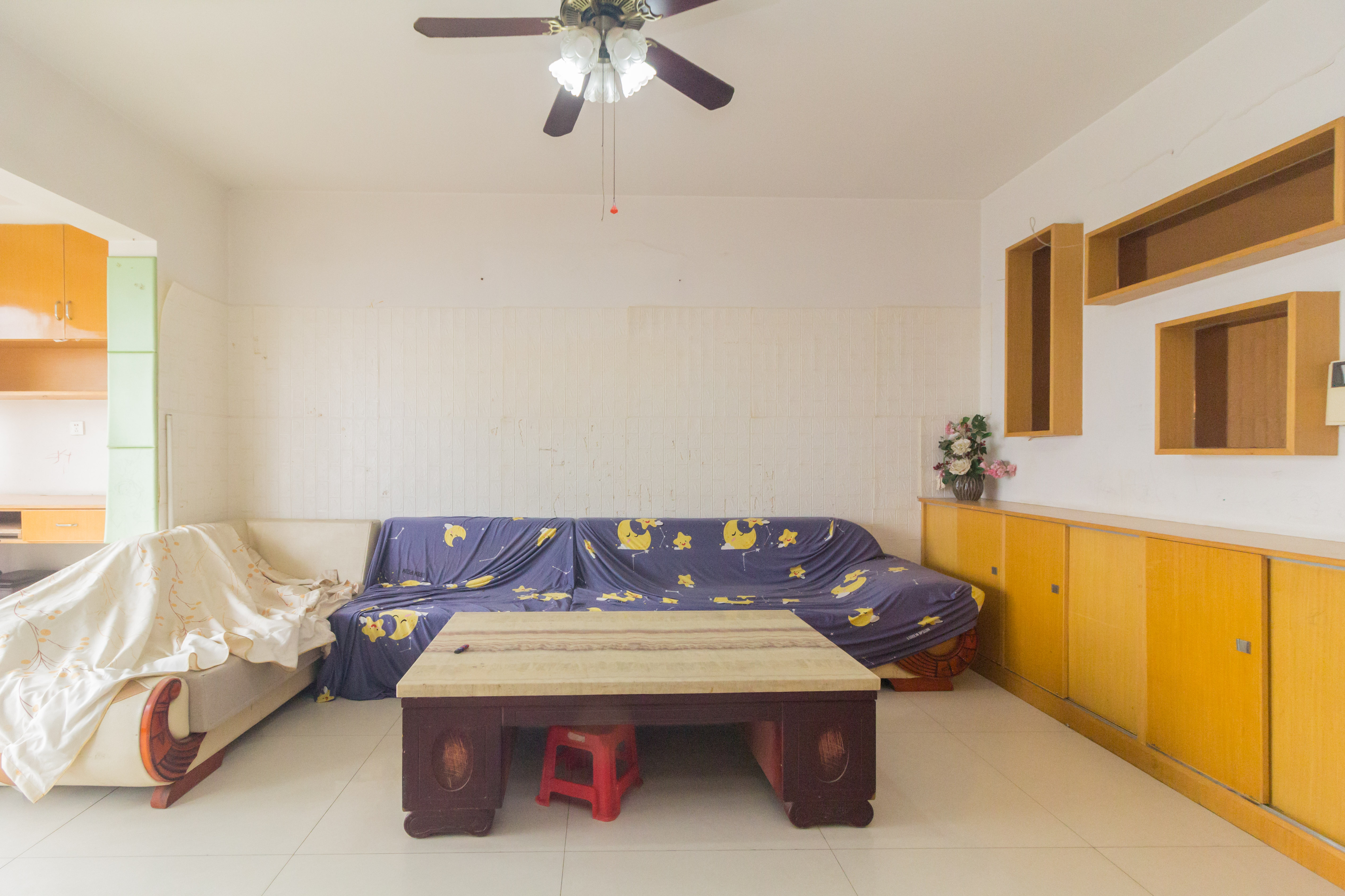 湖南有色地质勘查局宿舍(榔梨镇)  4室2厅2卫    109.48万 湖南有色地质勘查局宿舍(榔梨镇)  4室2厅2卫    109.48万客厅