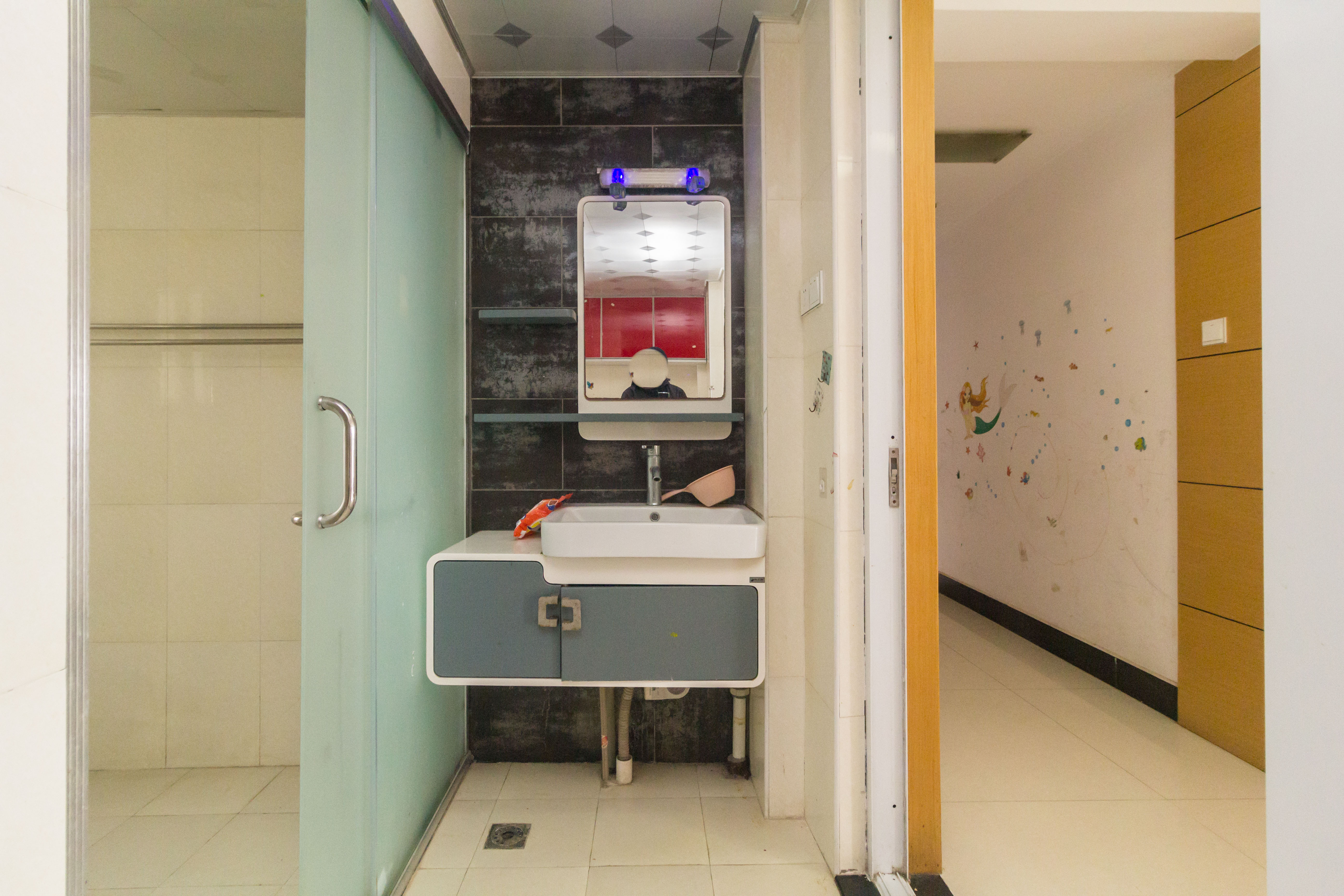 湖南有色地质勘查局宿舍(榔梨镇)  4室2厅2卫    109.48万 湖南有色地质勘查局宿舍(榔梨镇)  4室2厅2卫    109.48万卫生间