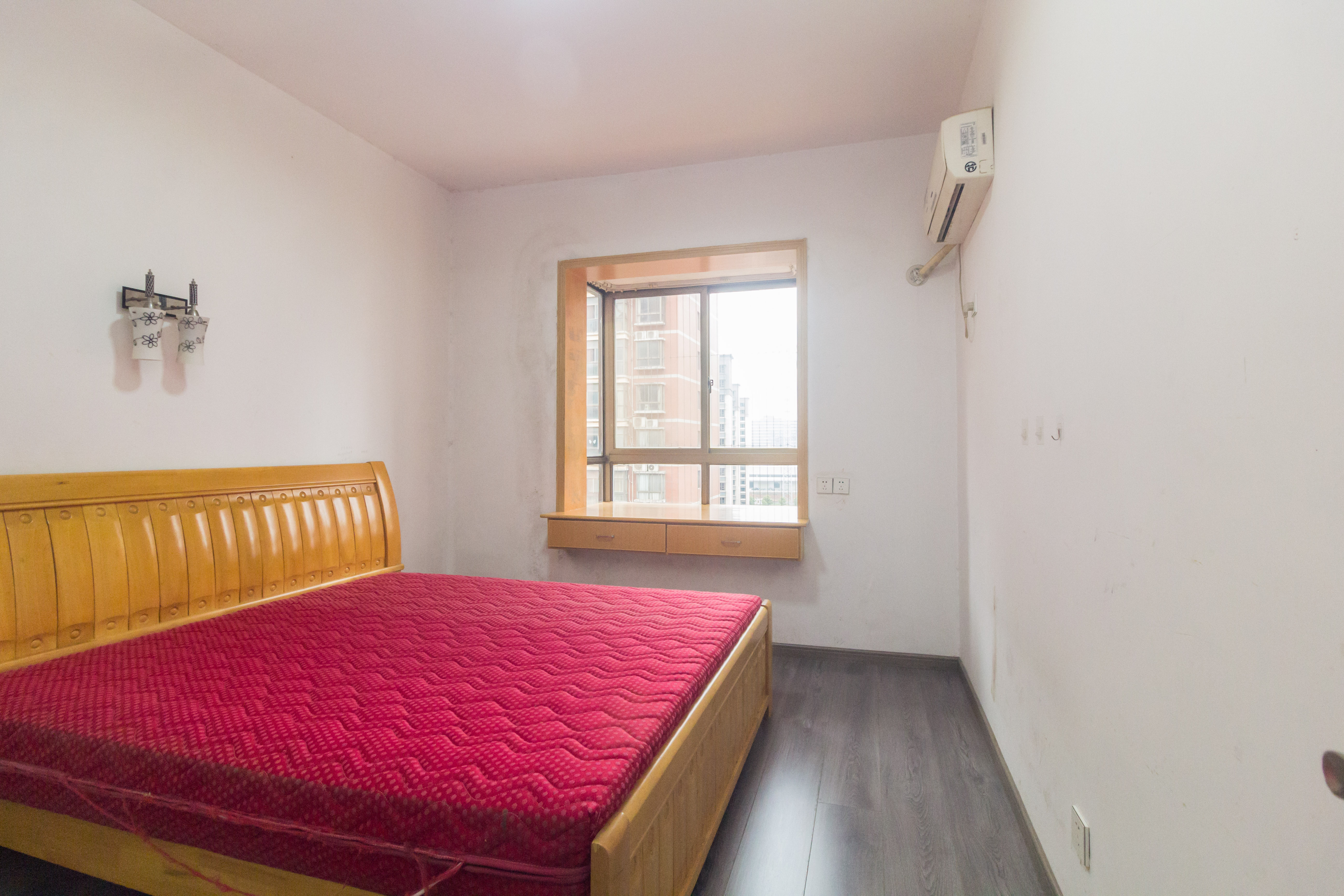 湖南有色地质勘查局宿舍(榔梨镇)  4室2厅2卫    109.48万 湖南有色地质勘查局宿舍(榔梨镇)  4室2厅2卫    109.48万卧室