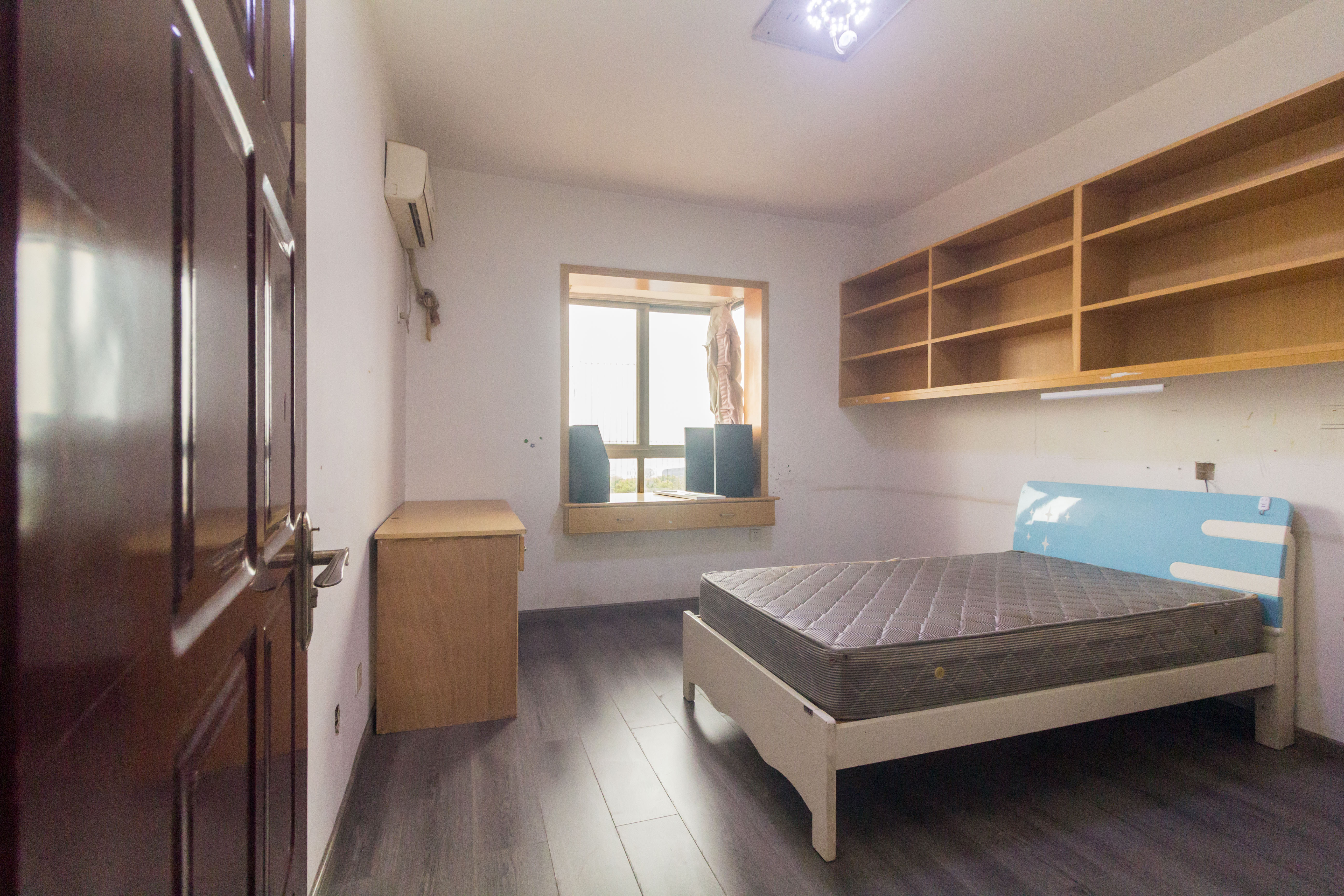 湖南有色地质勘查局宿舍(榔梨镇)  4室2厅2卫    109.48万 湖南有色地质勘查局宿舍(榔梨镇)  4室2厅2卫    109.48万卧室