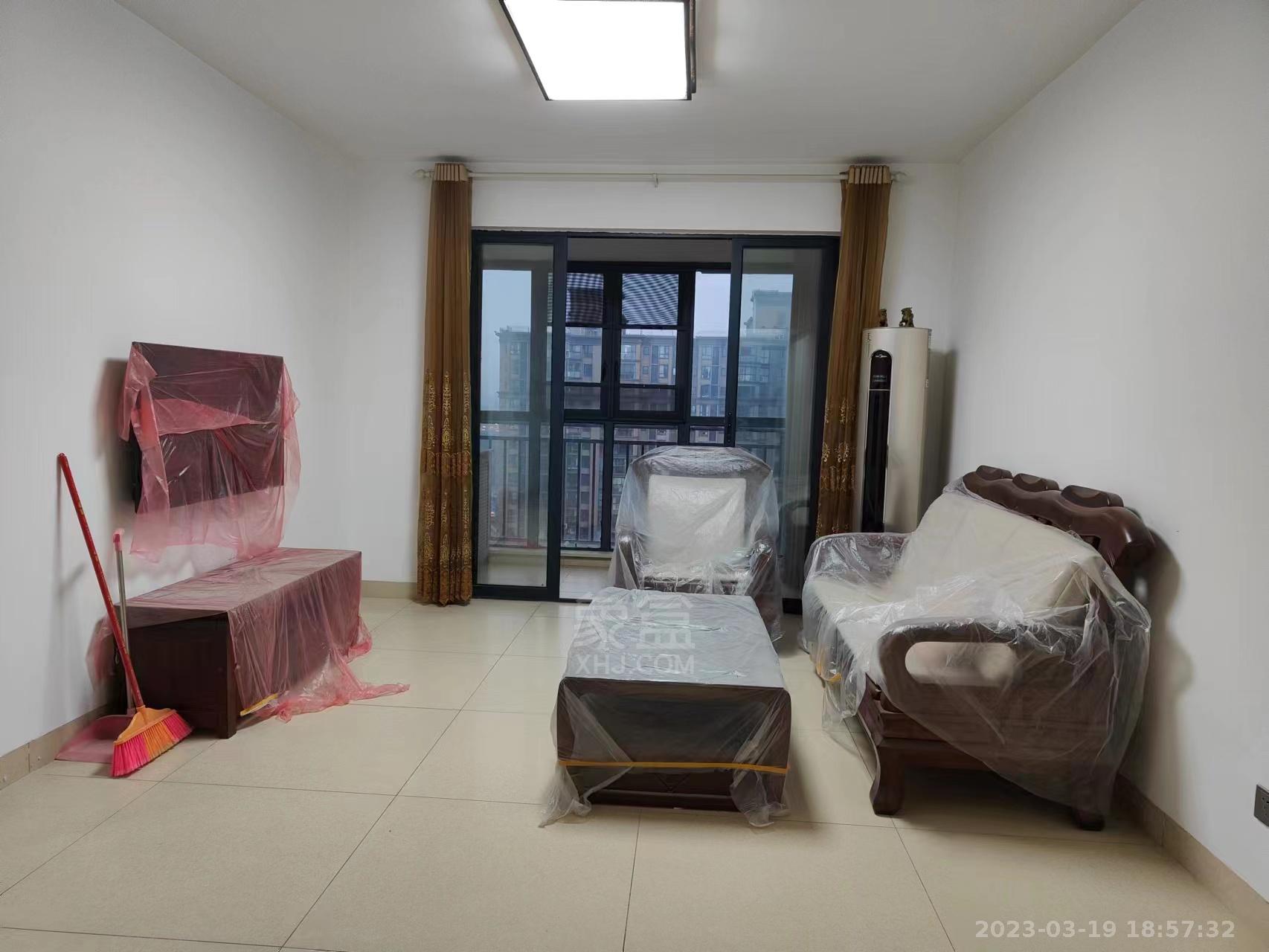 中建御山和苑  3室2厅1卫   2200.00元/月室内图1