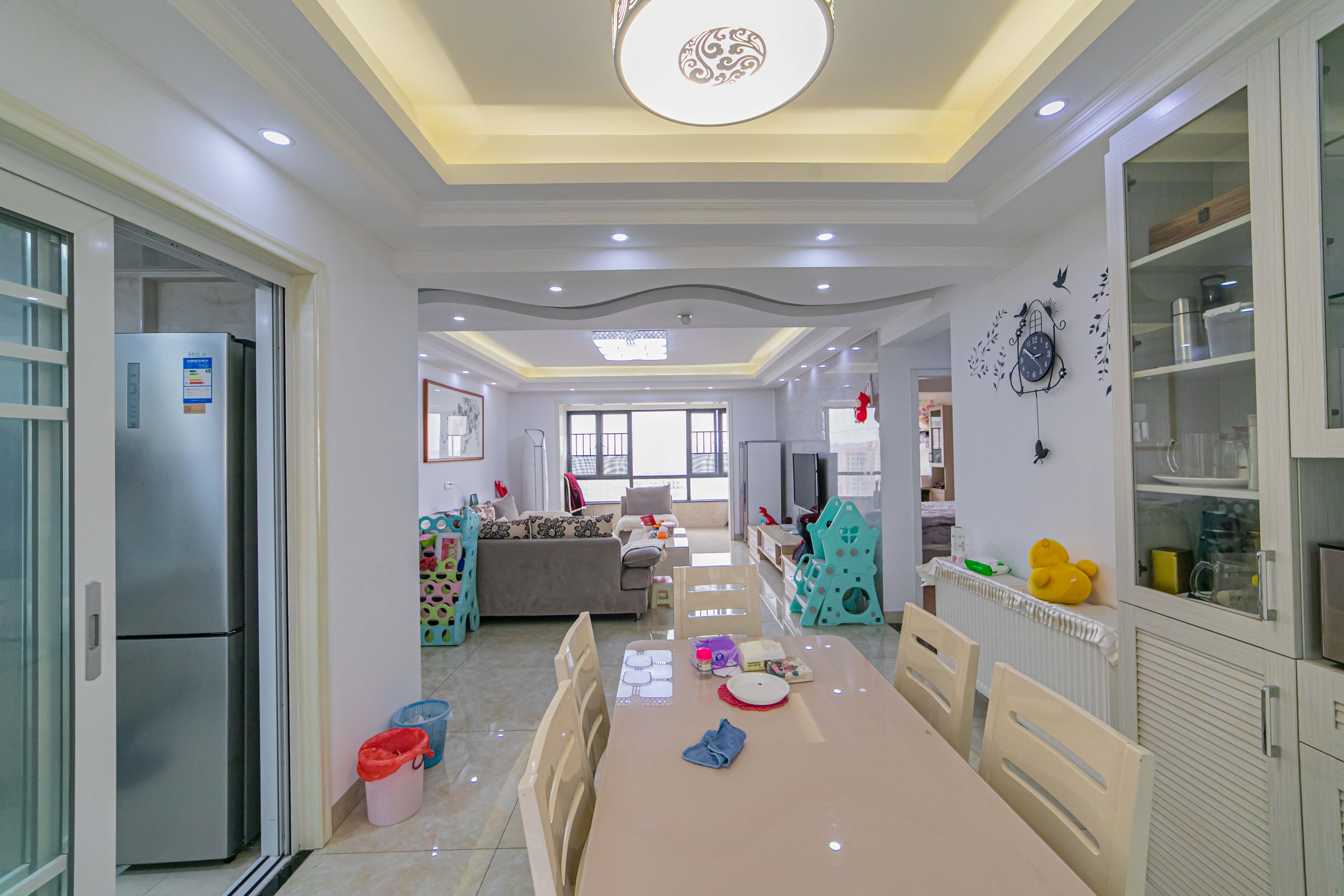 深业睿城 3室2厅1卫 126.0万 深业睿城 3室2厅1卫 126.0万客厅