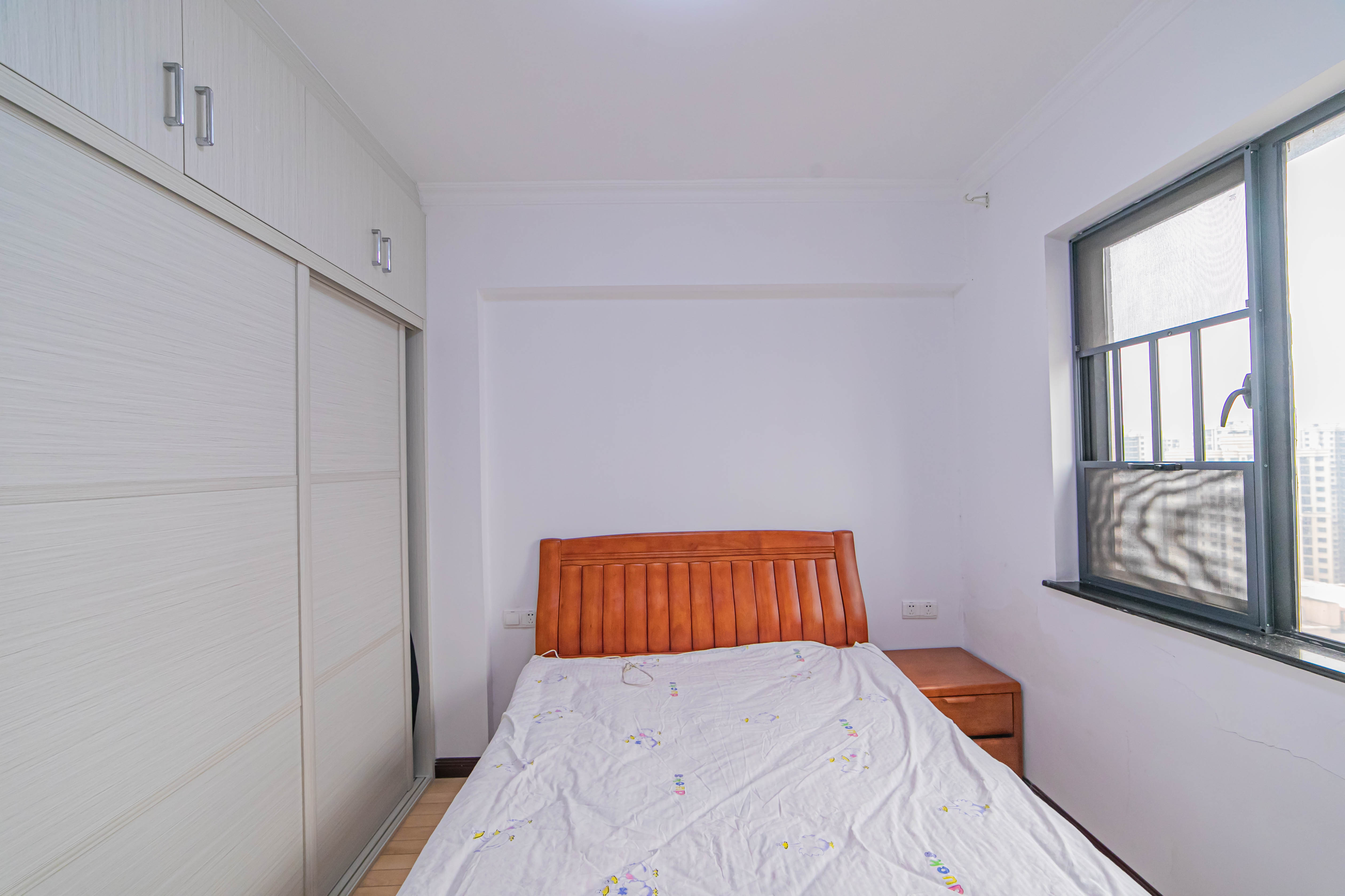 深业睿城 3室2厅1卫 126.0万 深业睿城 3室2厅1卫 126.0万卧室