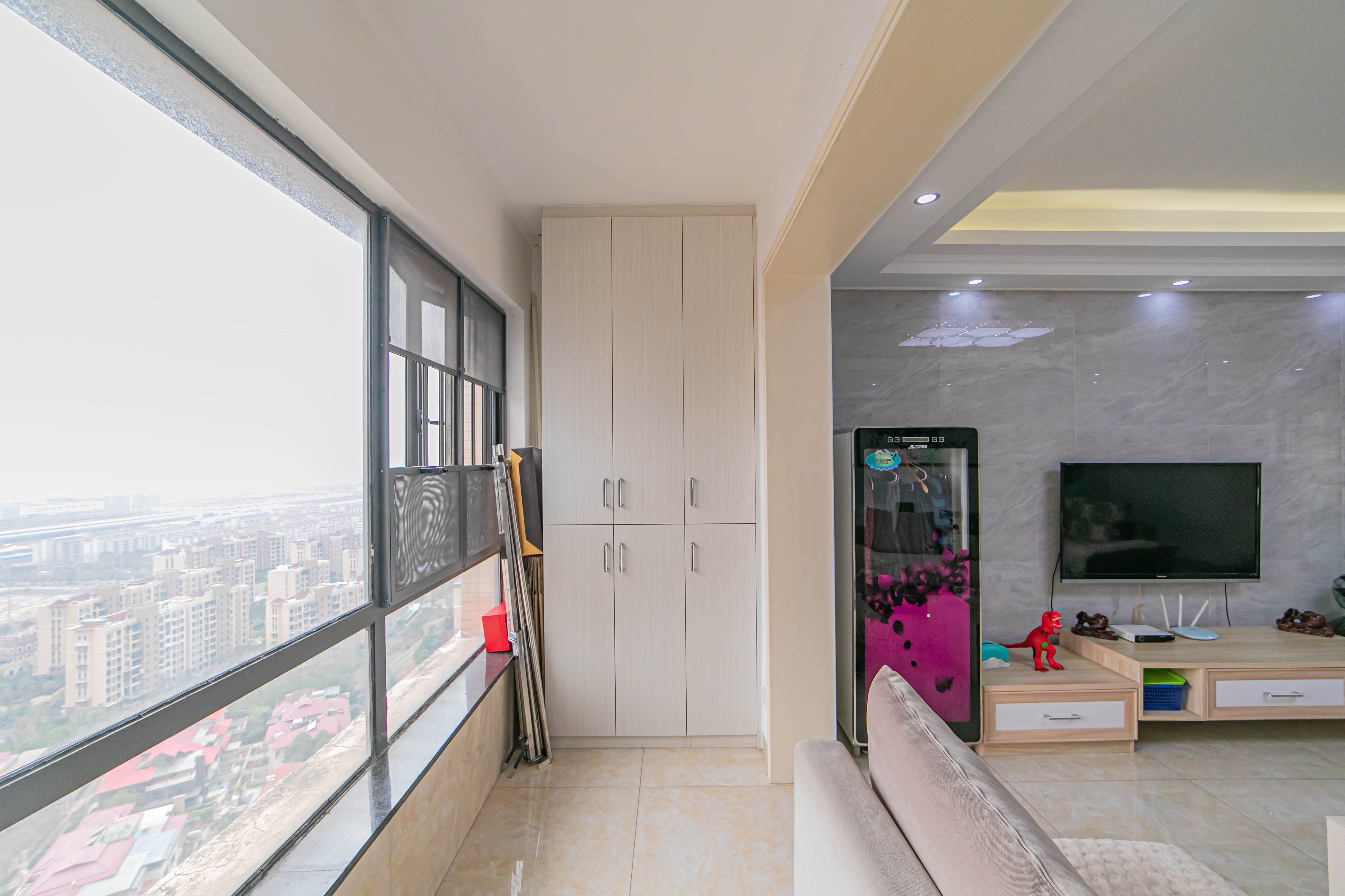 深业睿城 3室2厅1卫 126.0万 深业睿城 3室2厅1卫 126.0万阳台