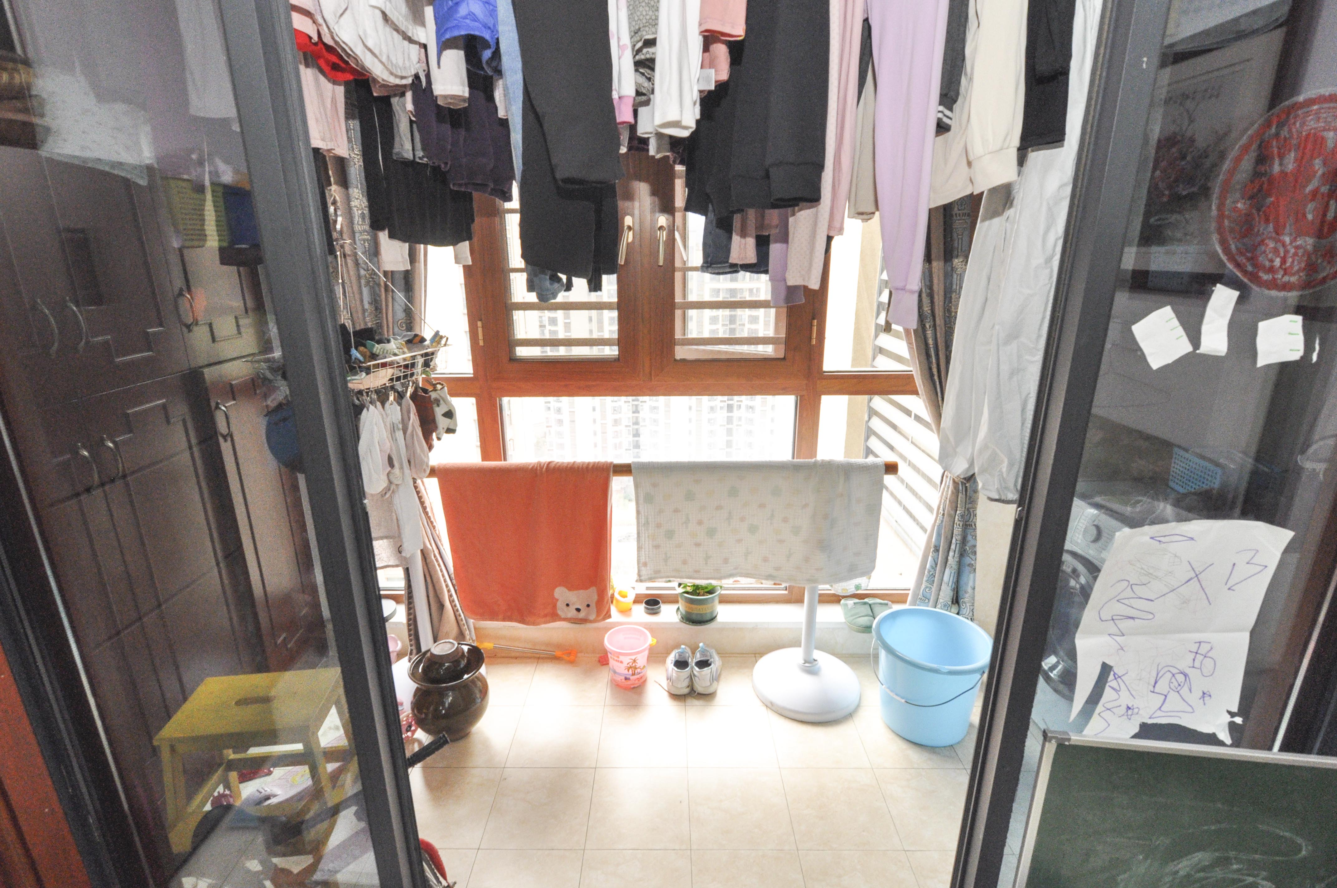 中海梅溪湖壹号  4室2厅2卫   295.00万阳台