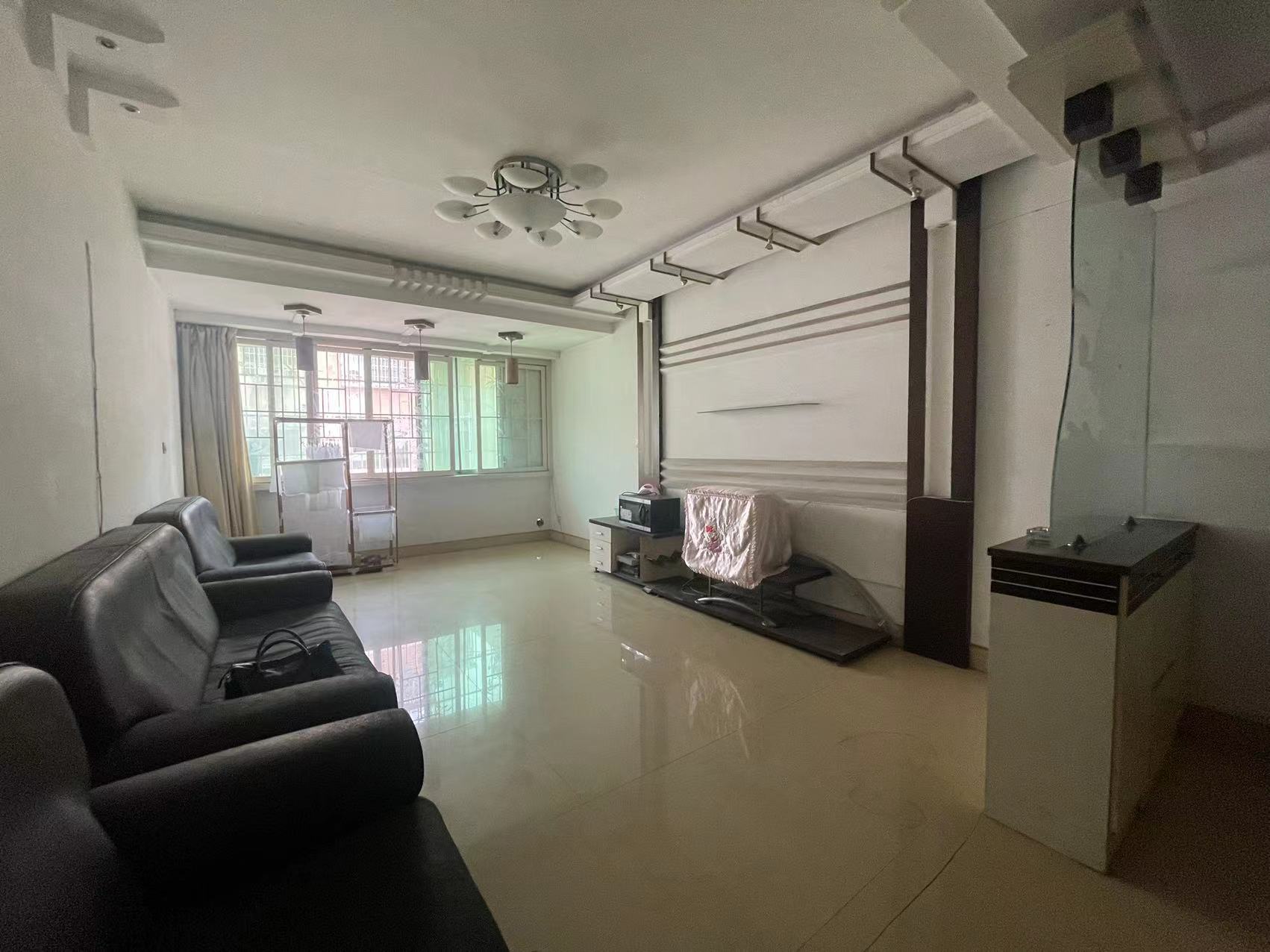 银苑小区 4室2厅2卫 75.00万 银苑小区 4室2厅2卫 75.00万室内图