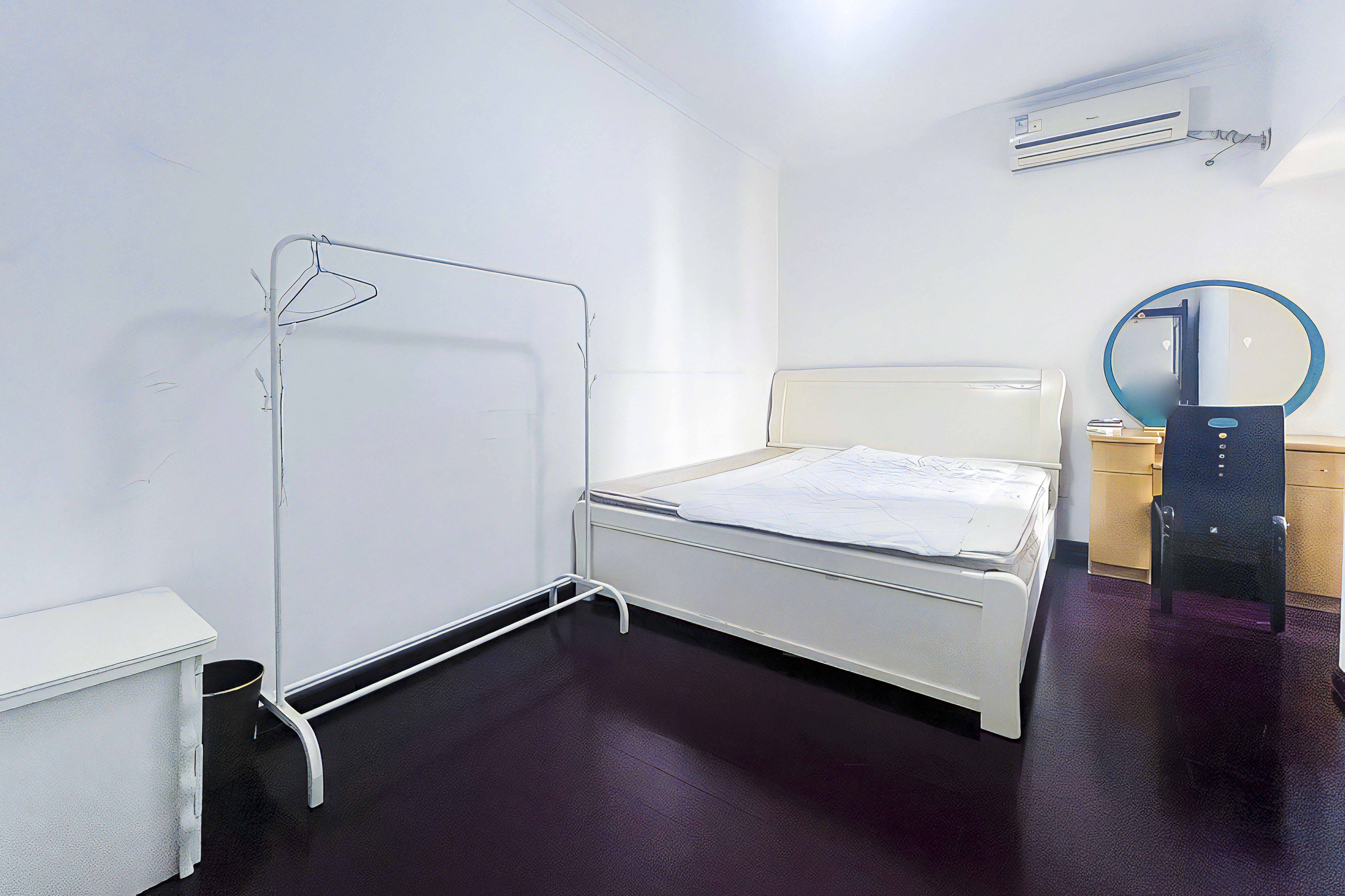 中海国际一期  3室2厅1卫    87.0万卧室