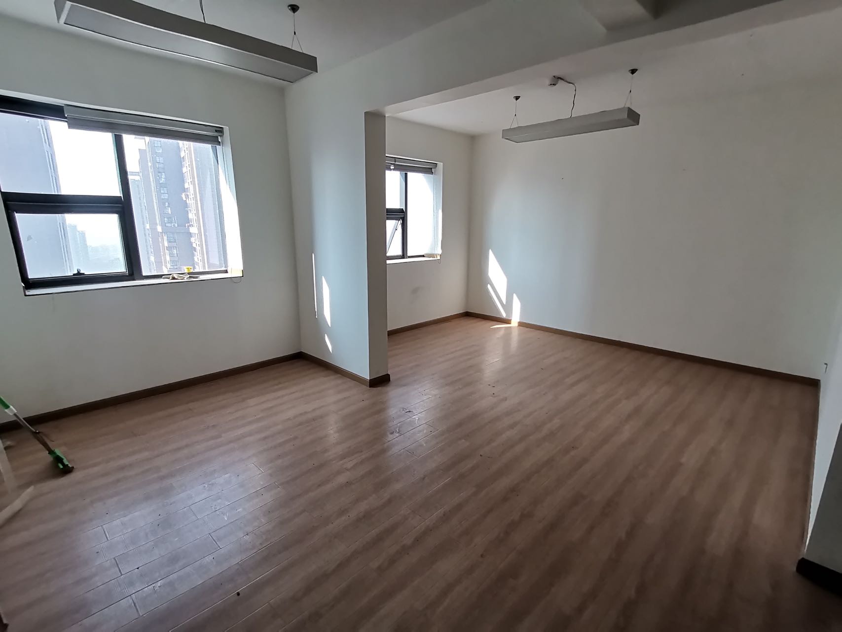 丽晶公馆  1室1厅1卫   3100.00元/月室内图
