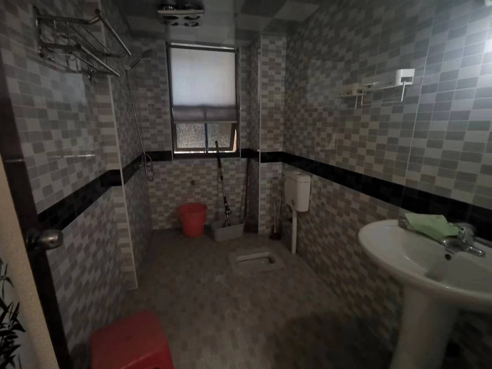 水岸花城(翠堤湾) 3室2厅1卫 63.00万 水岸花城(翠堤湾) 3室2厅1卫 63.00万室内图