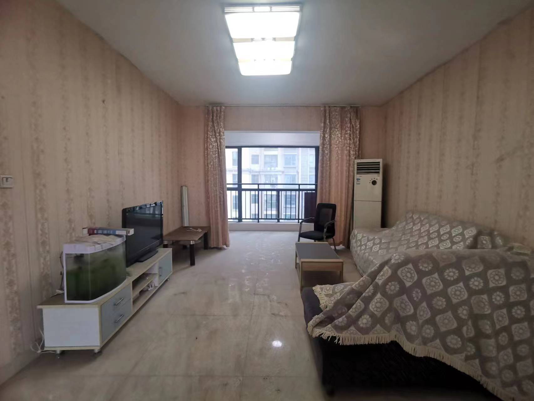 水岸花城(翠堤湾) 3室2厅1卫 63.00万 水岸花城(翠堤湾) 3室2厅1卫 63.00万室内图