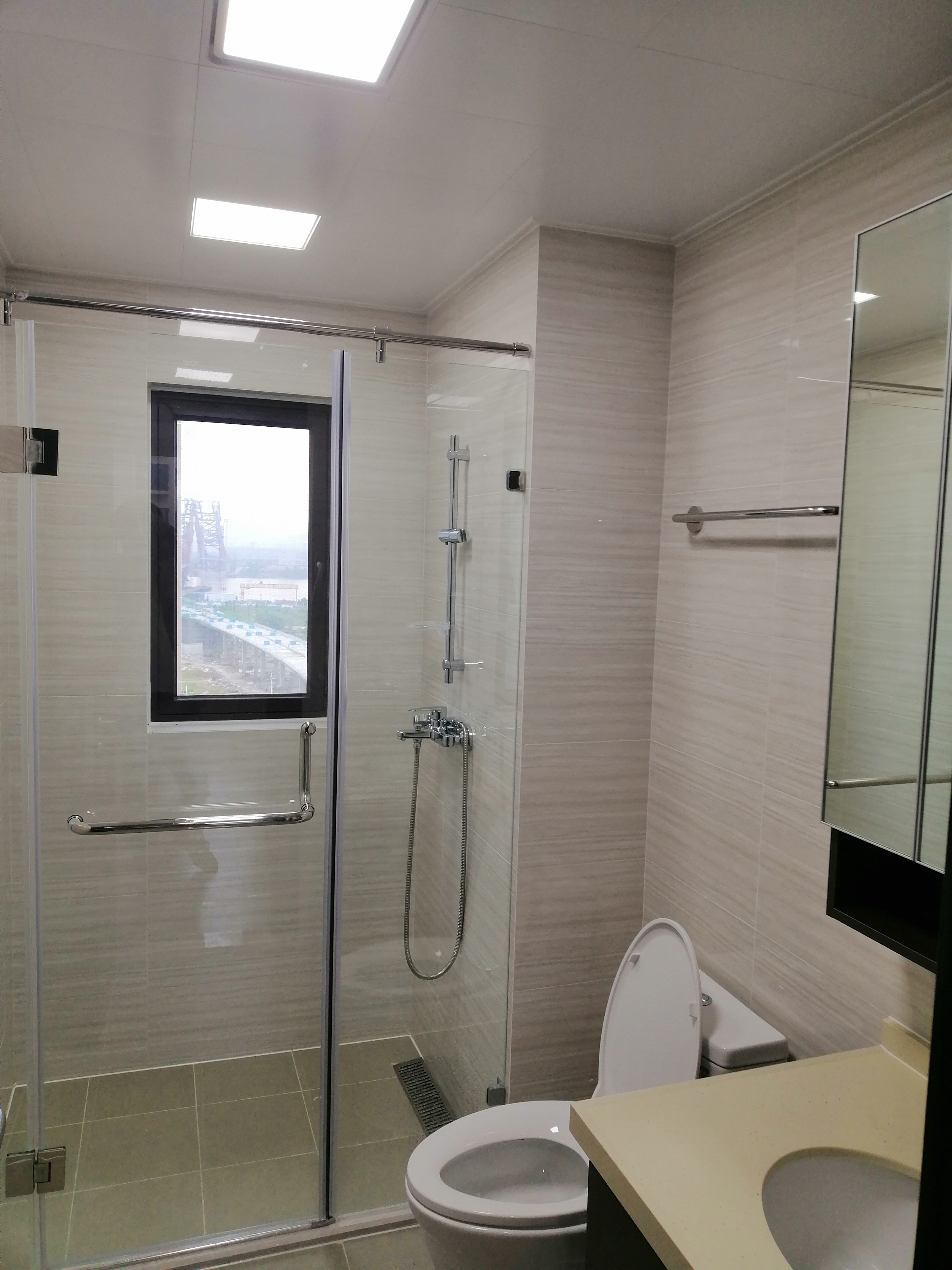 蓝溪谷  3室2厅2卫    64.0万 蓝溪谷  3室2厅2卫    64.0万室内图