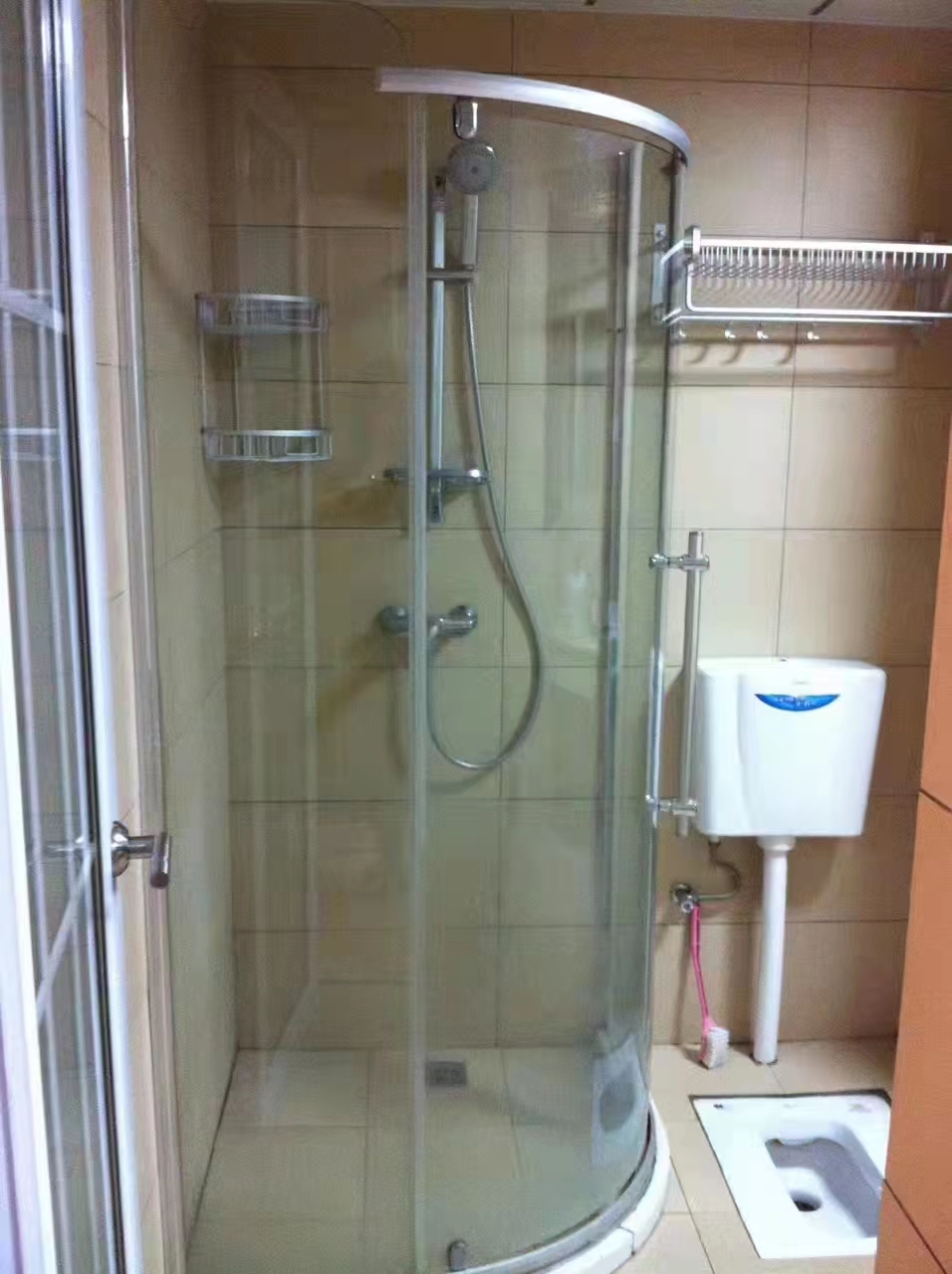 中地凯旋城  1室1厅1卫    30.0万 中地凯旋城  1室1厅1卫    30.0万客厅