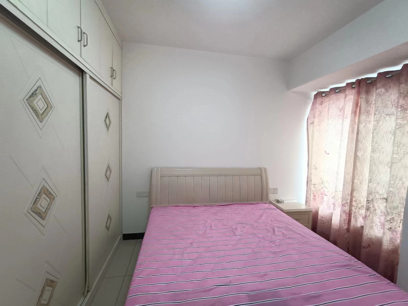 中建御山和苑 3室2厅1卫 80.0万 中建御山和苑 3室2厅1卫 80.0万室内图