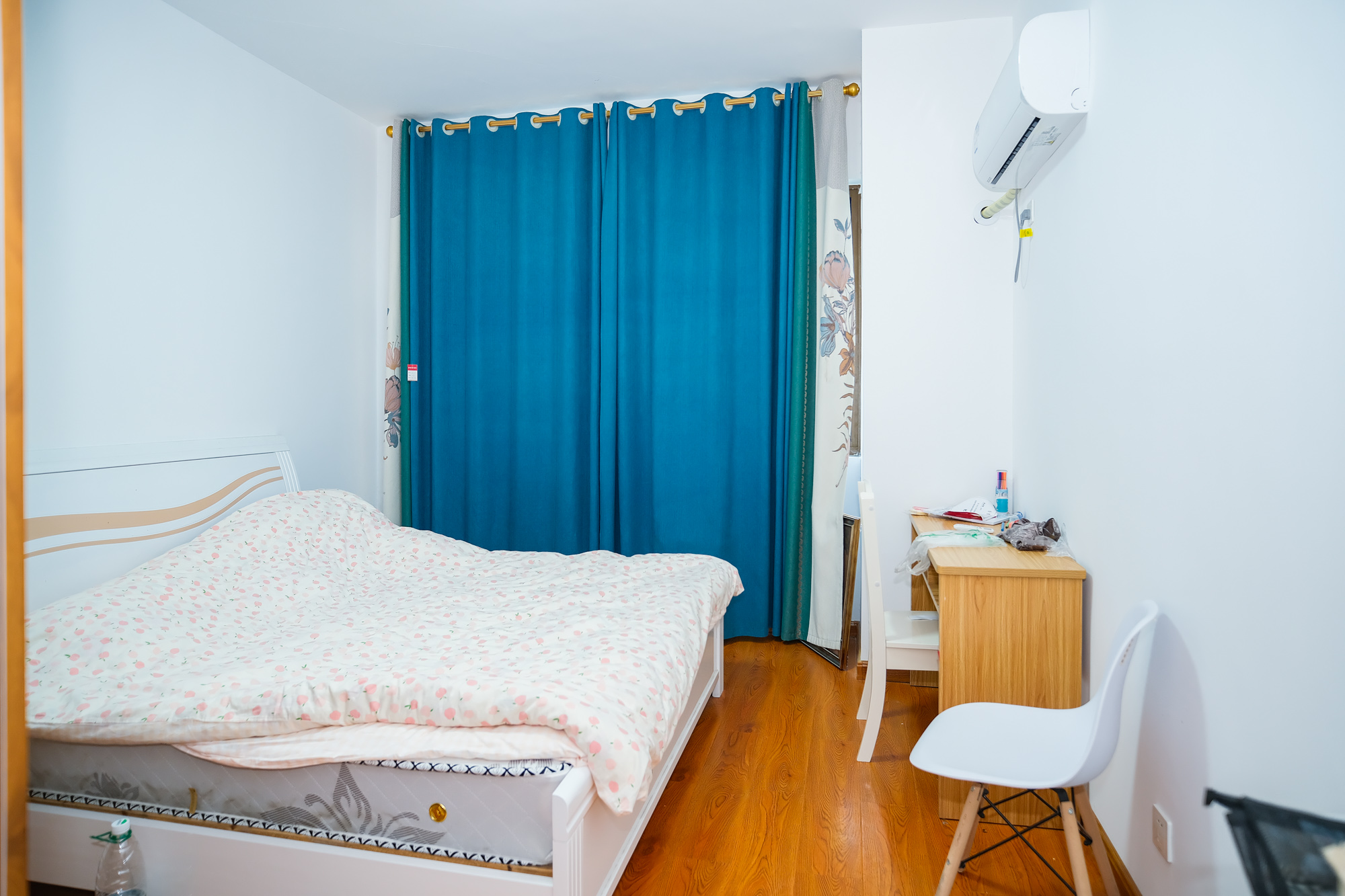 四季星城 3室2厅2卫 112.80万 四季星城 3室2厅2卫 112.80万卧室