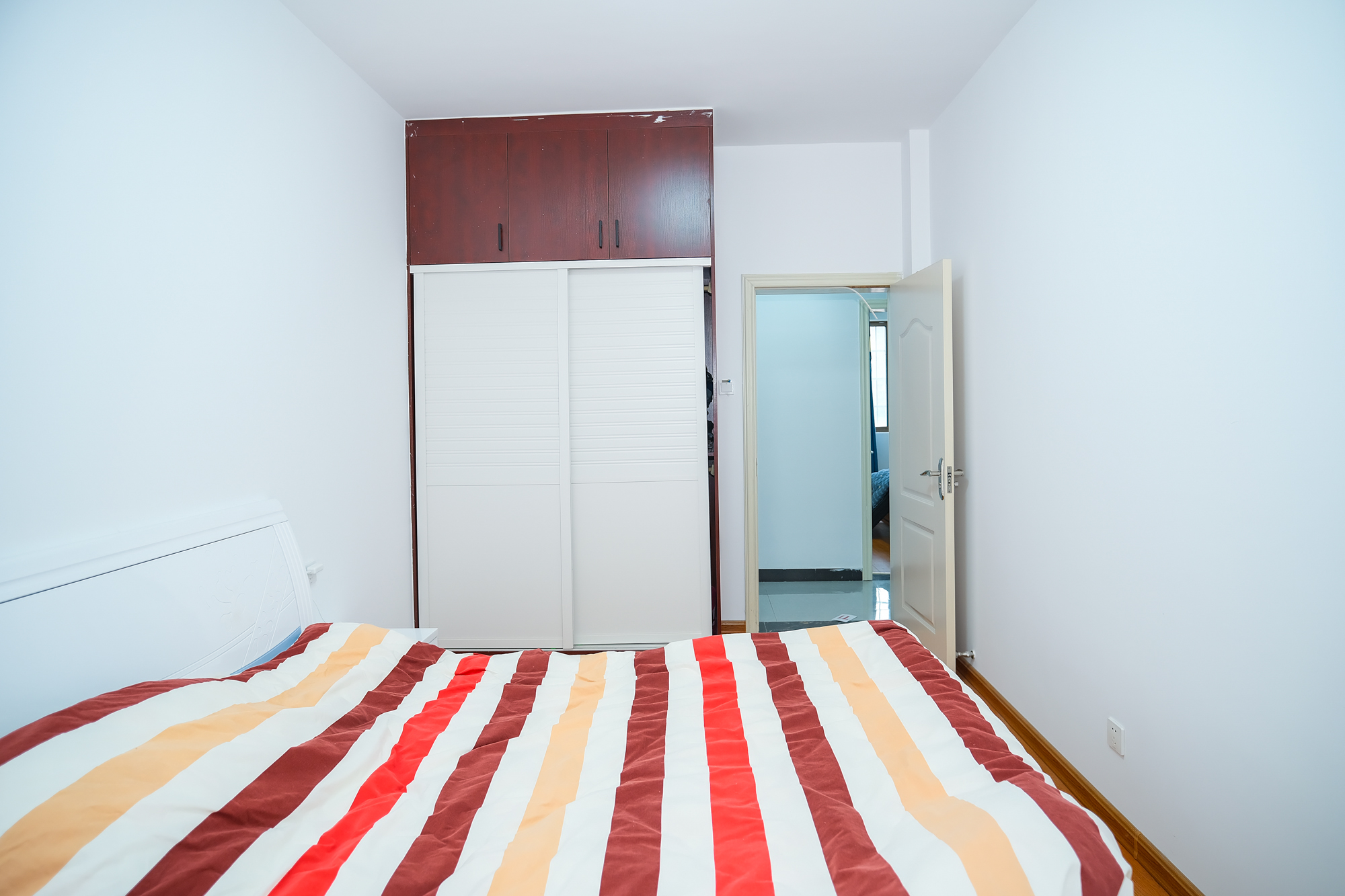 四季星城 3室2厅2卫 112.80万 四季星城 3室2厅2卫 112.80万卧室