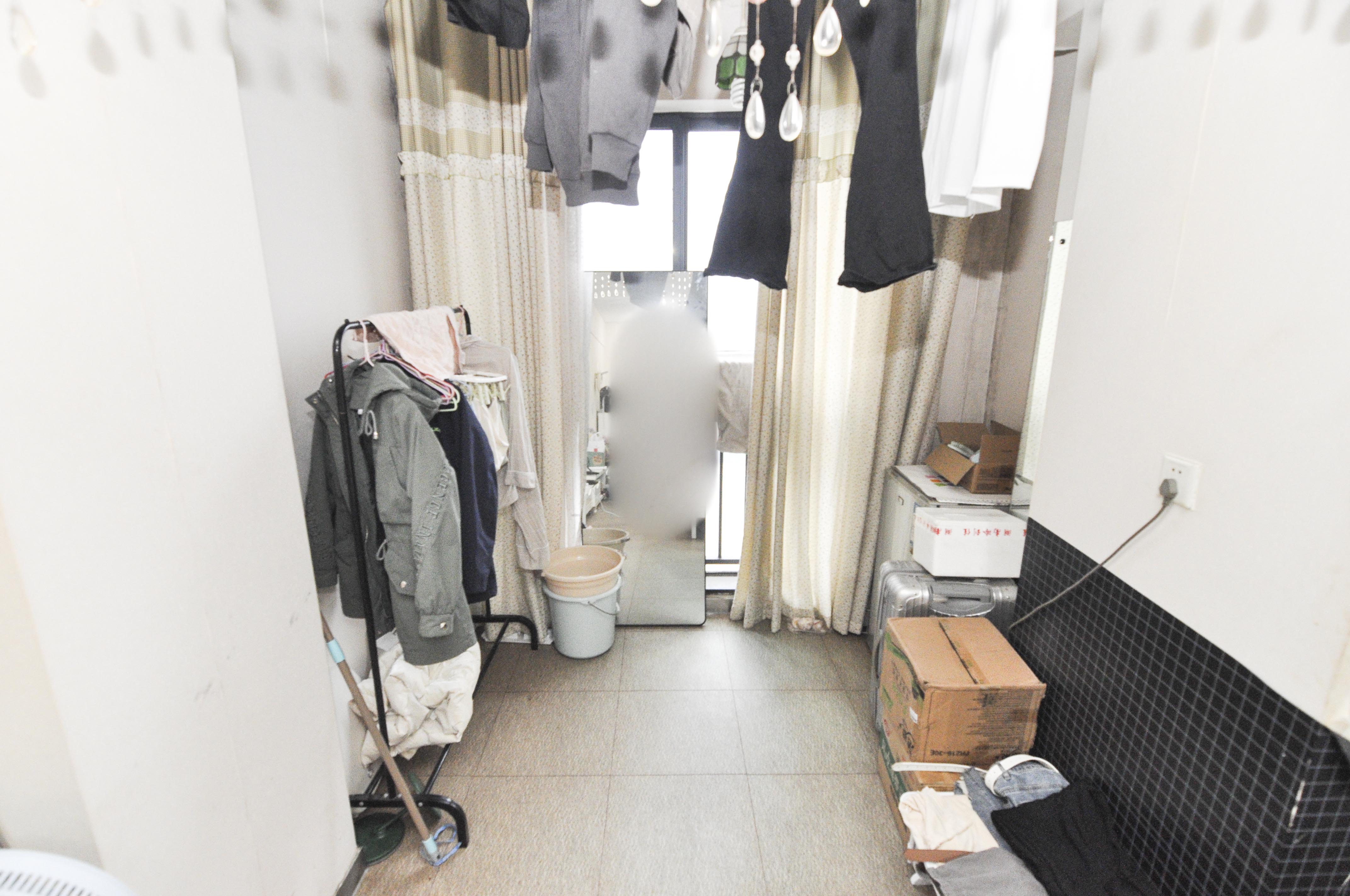 建安像素汇  1室1厅1卫   19.00万阳台