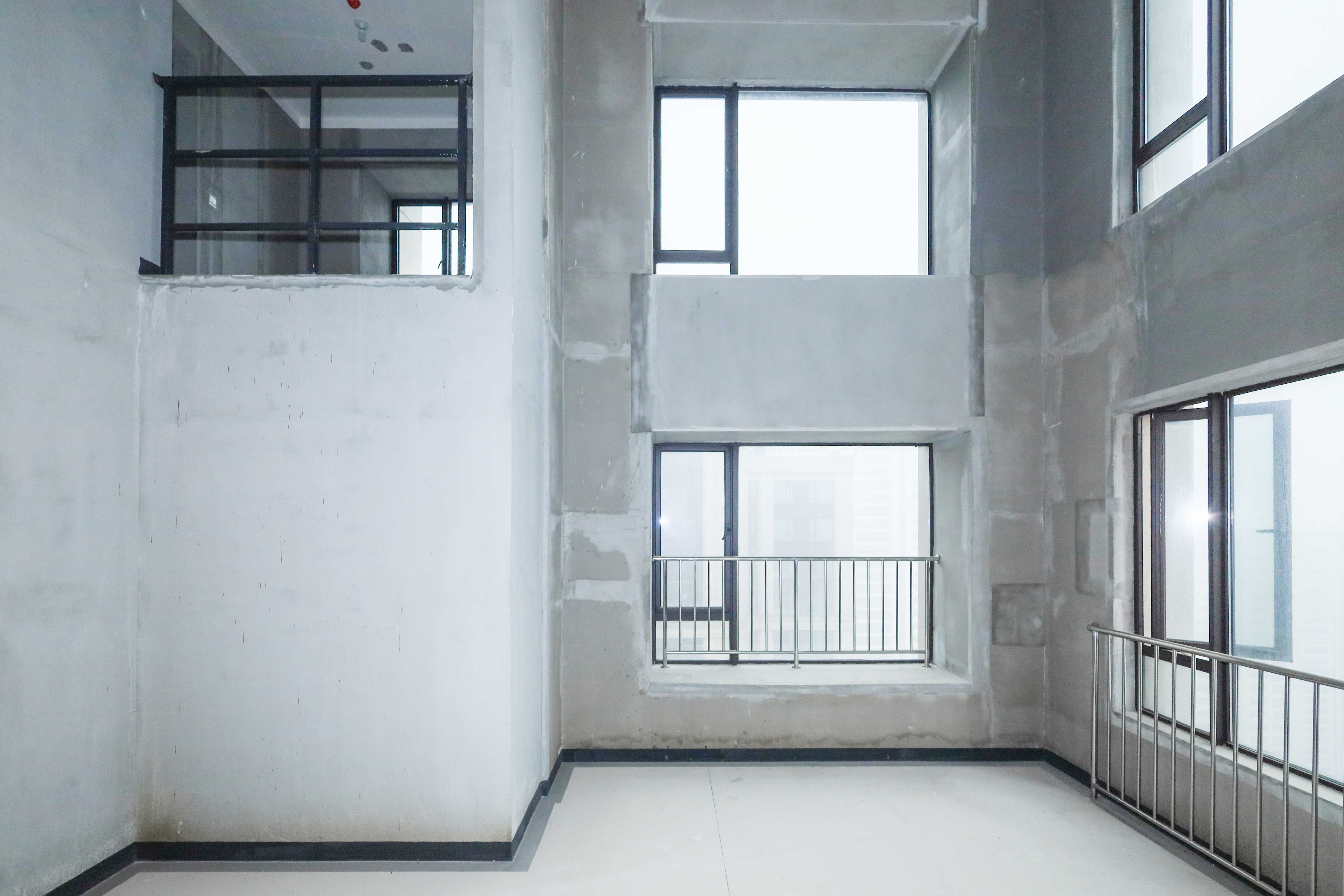建发央著  5室2厅3卫   345.00万