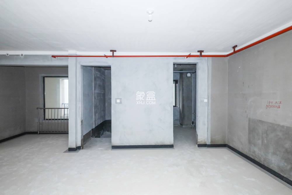 建發(fā)央著  5室2廳3衛(wèi)   345.00萬