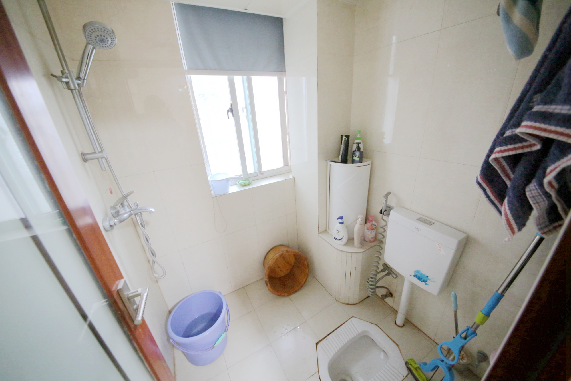 荷花园电信宿舍（天辰荷花苑）  4室2厅2卫   148.00万卫生间