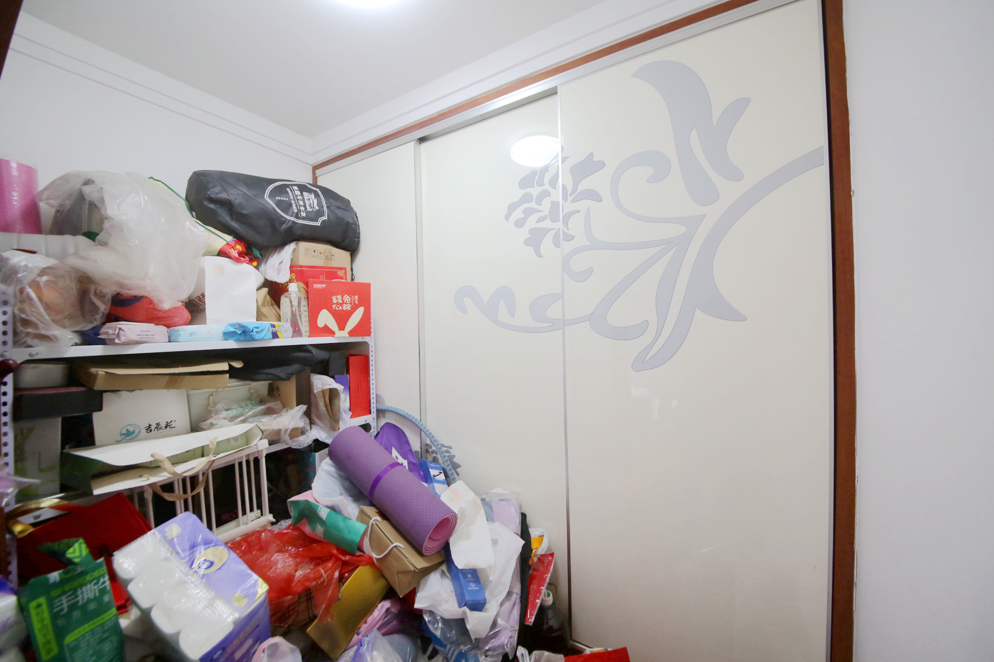 荷花园电信宿舍（天辰荷花苑）  4室2厅2卫   148.00万其他