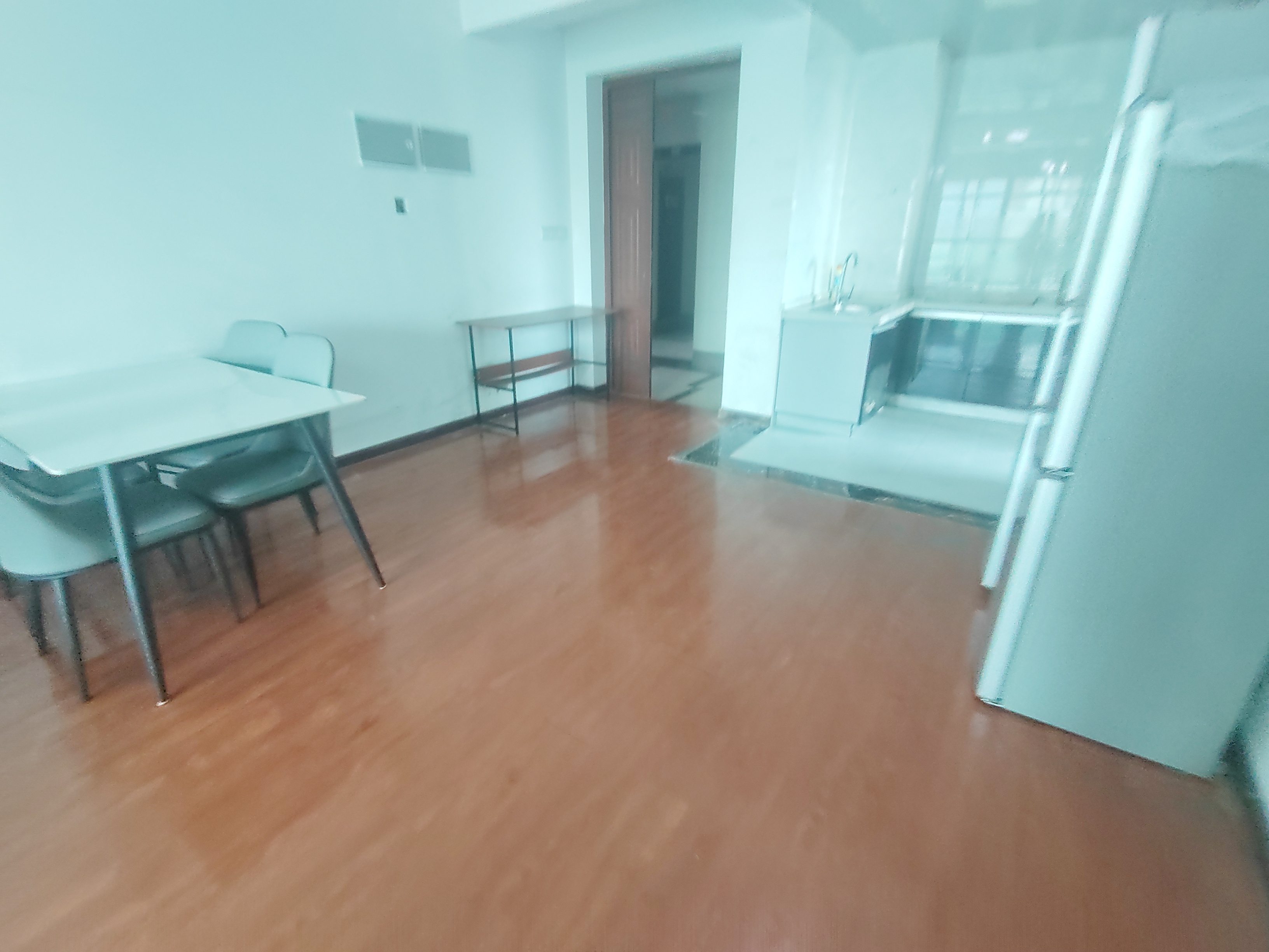 中天会展城B区  2室2厅1卫   2200.00元/月室内图