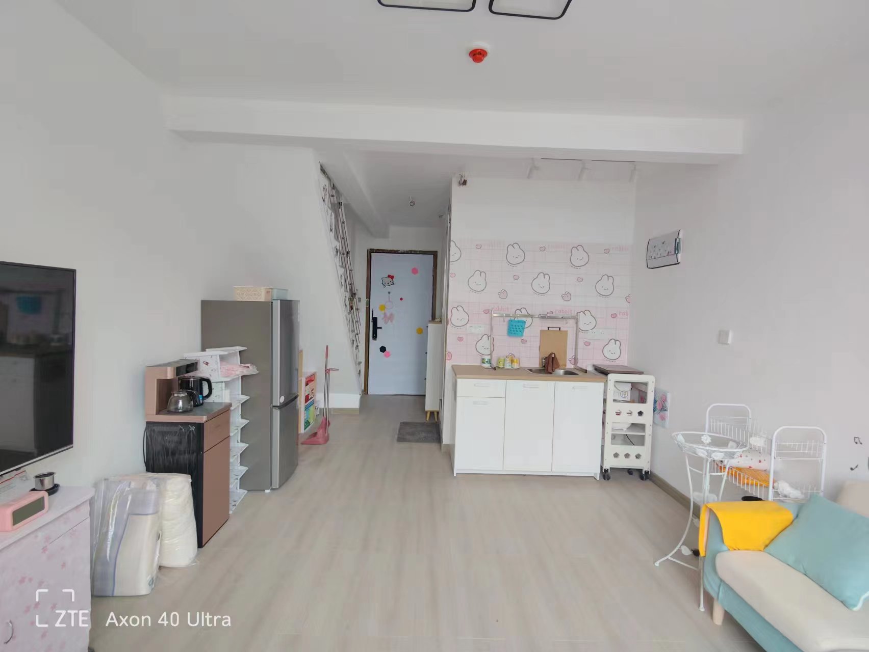 恒大滨河左岸  1室1厅1卫   2200.00元/月室内图
