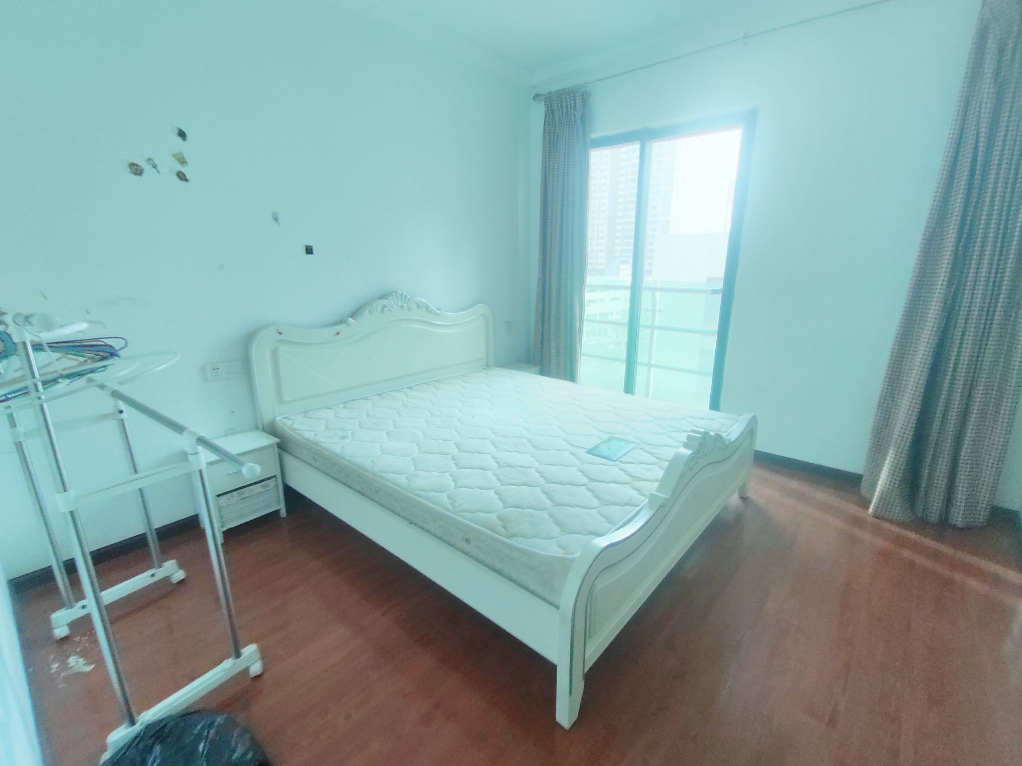 中天会展城B区  2室2厅1卫   2200.00元/月室内图