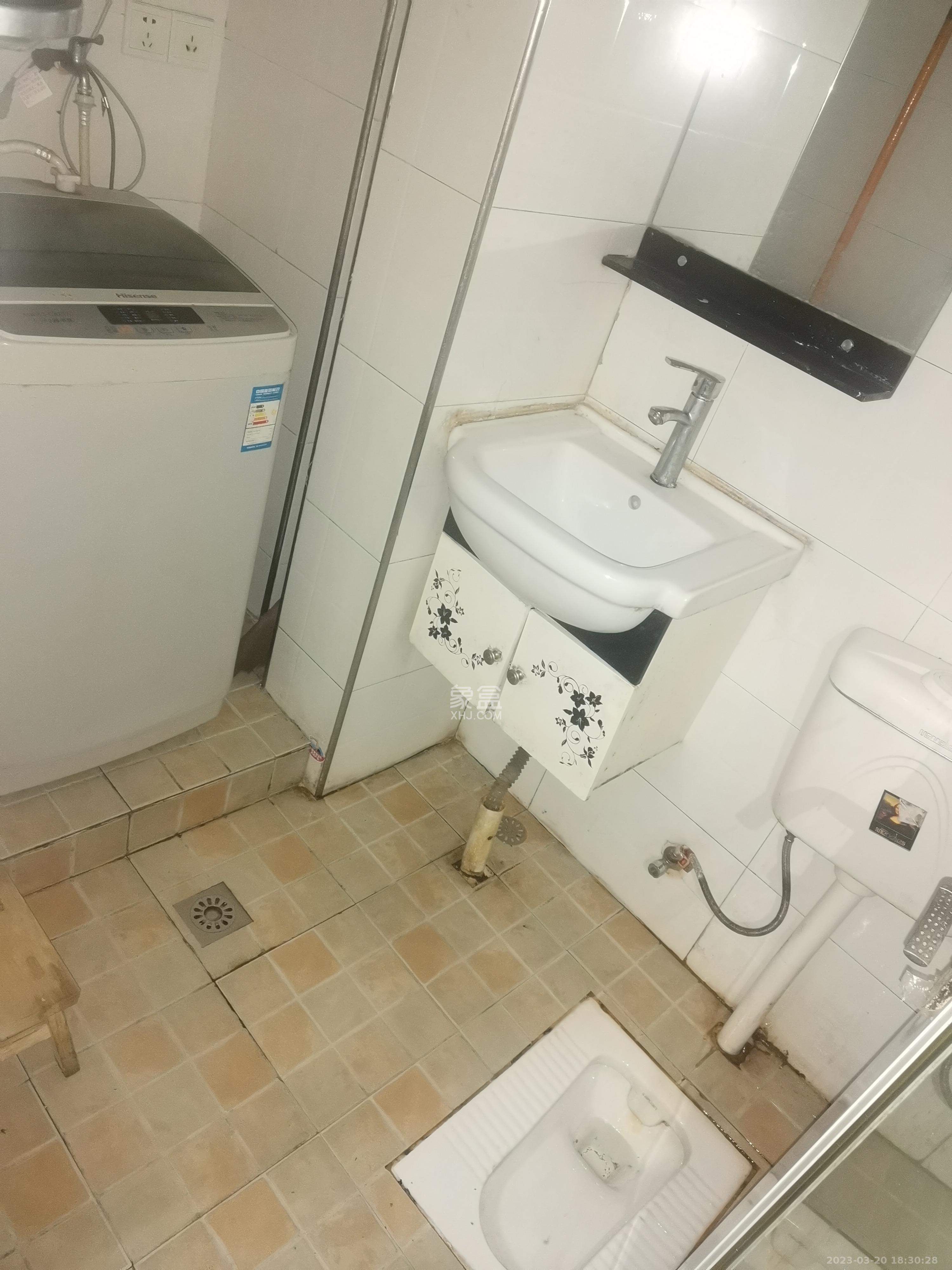 新长海广场  1室1厅1卫   1200.00元/月室内图