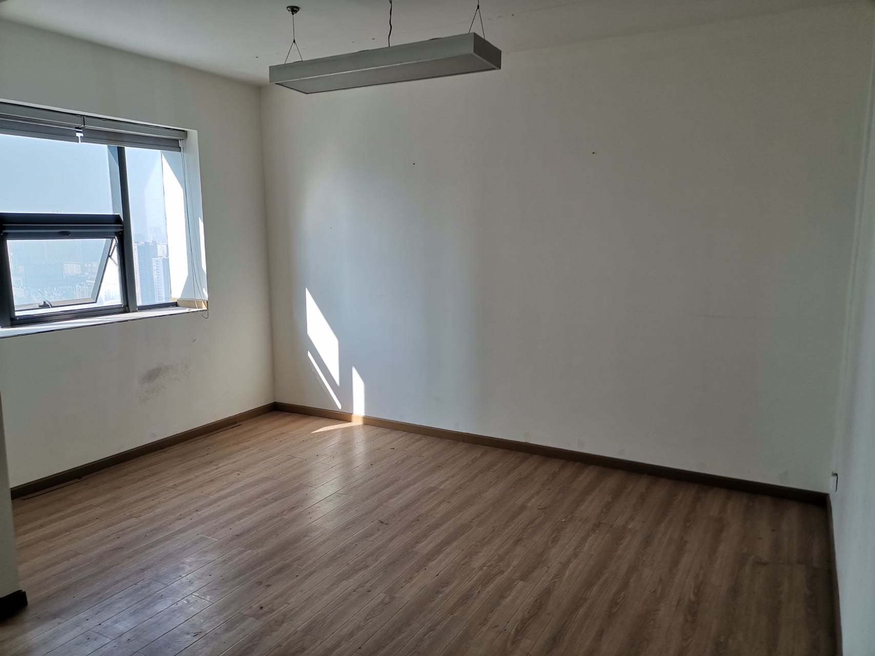 丽晶公馆  1室1厅1卫   3100.00元/月室内图