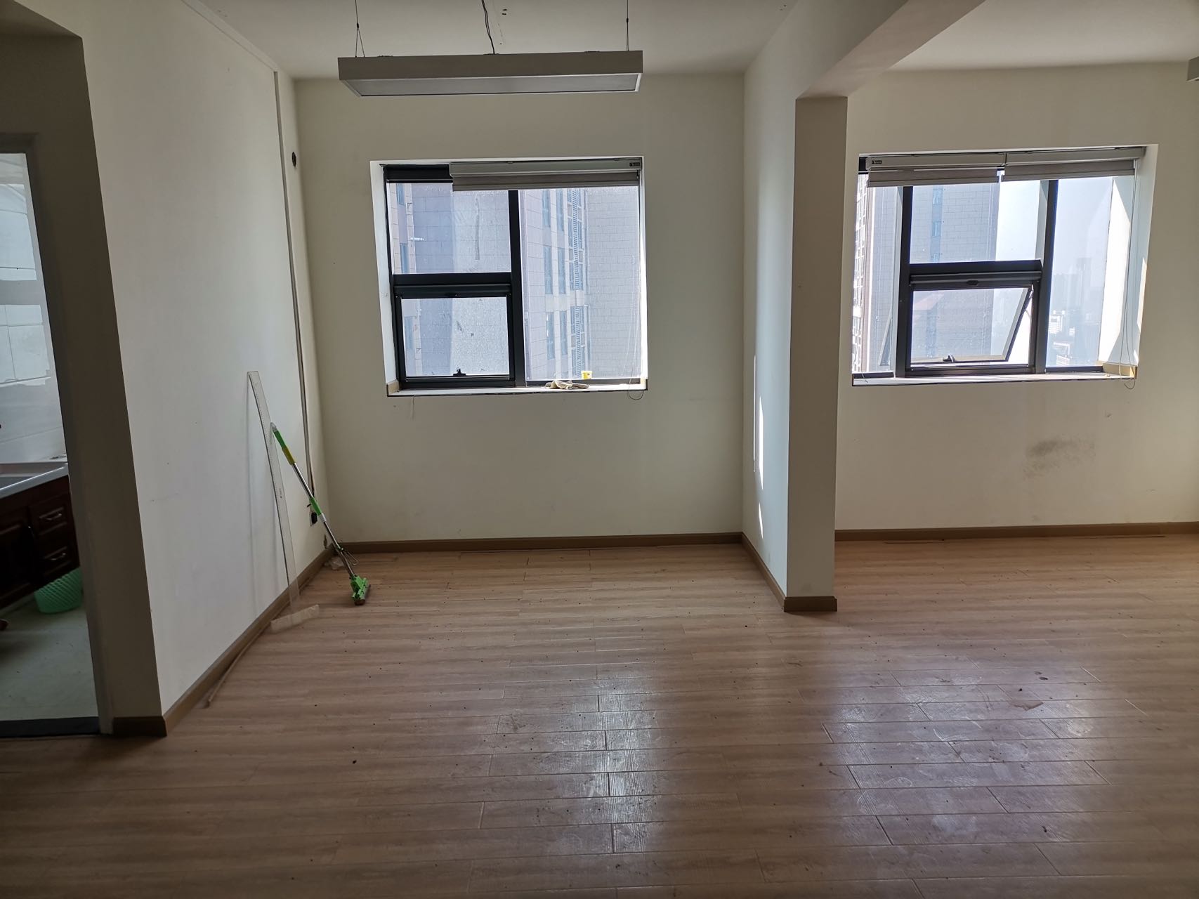 丽晶公馆  1室1厅1卫   3100.00元/月室内图