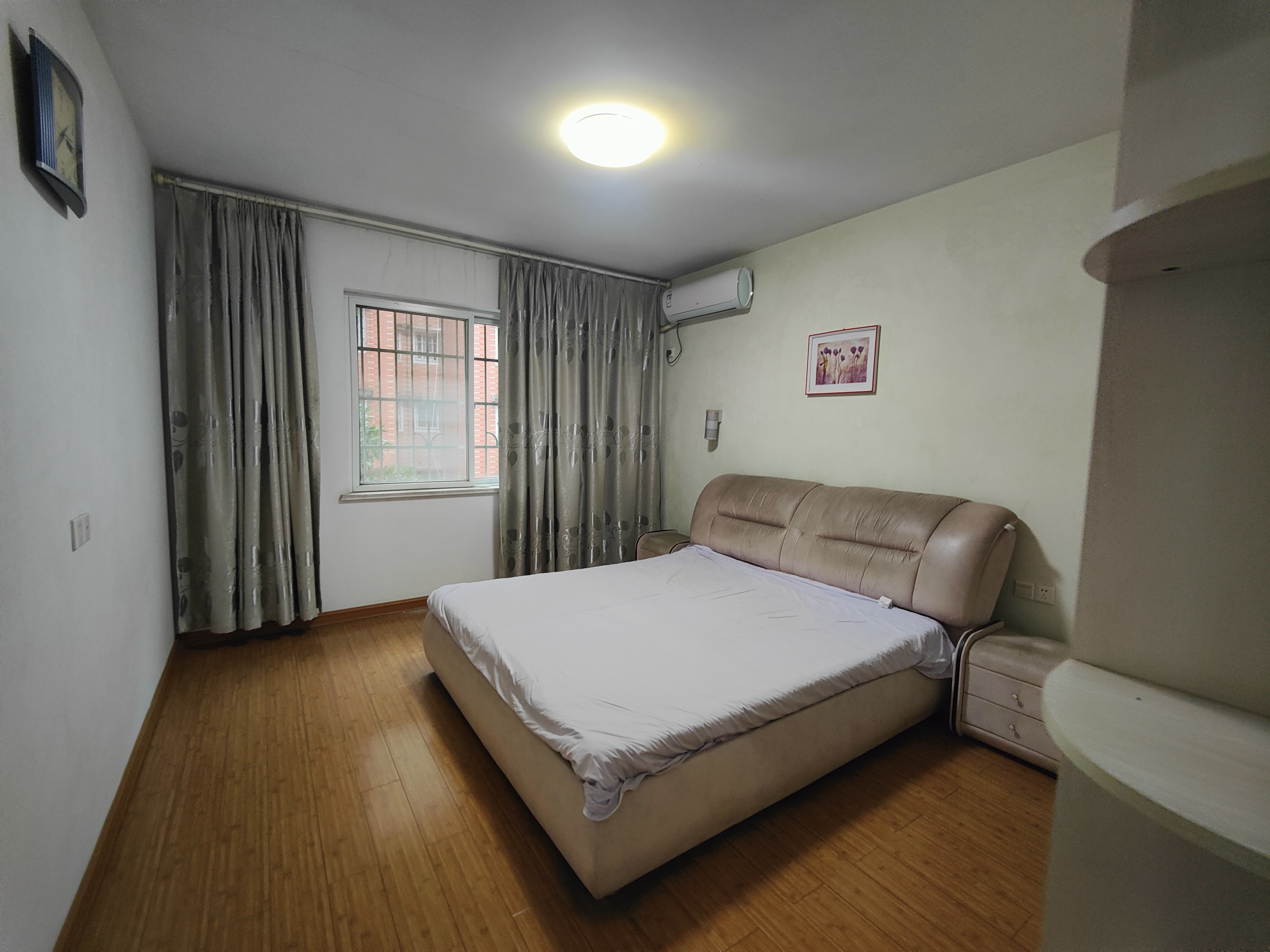 家园小区 4室2厅2卫 91.00万 家园小区 4室2厅2卫 91.00万室内图