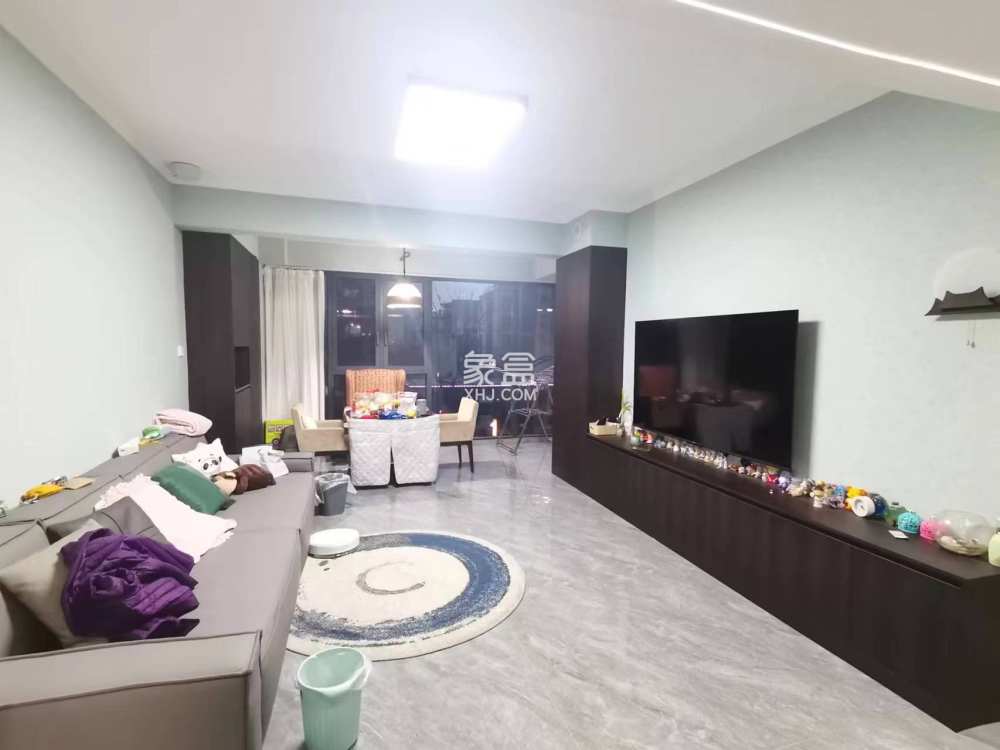 长房湘江府  4室2厅2卫    145.0万