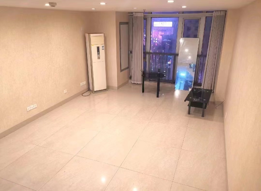 金轮时代广场 2室2厅1卫 36.80万 金轮时代广场 2室2厅1卫 36.80万室内图