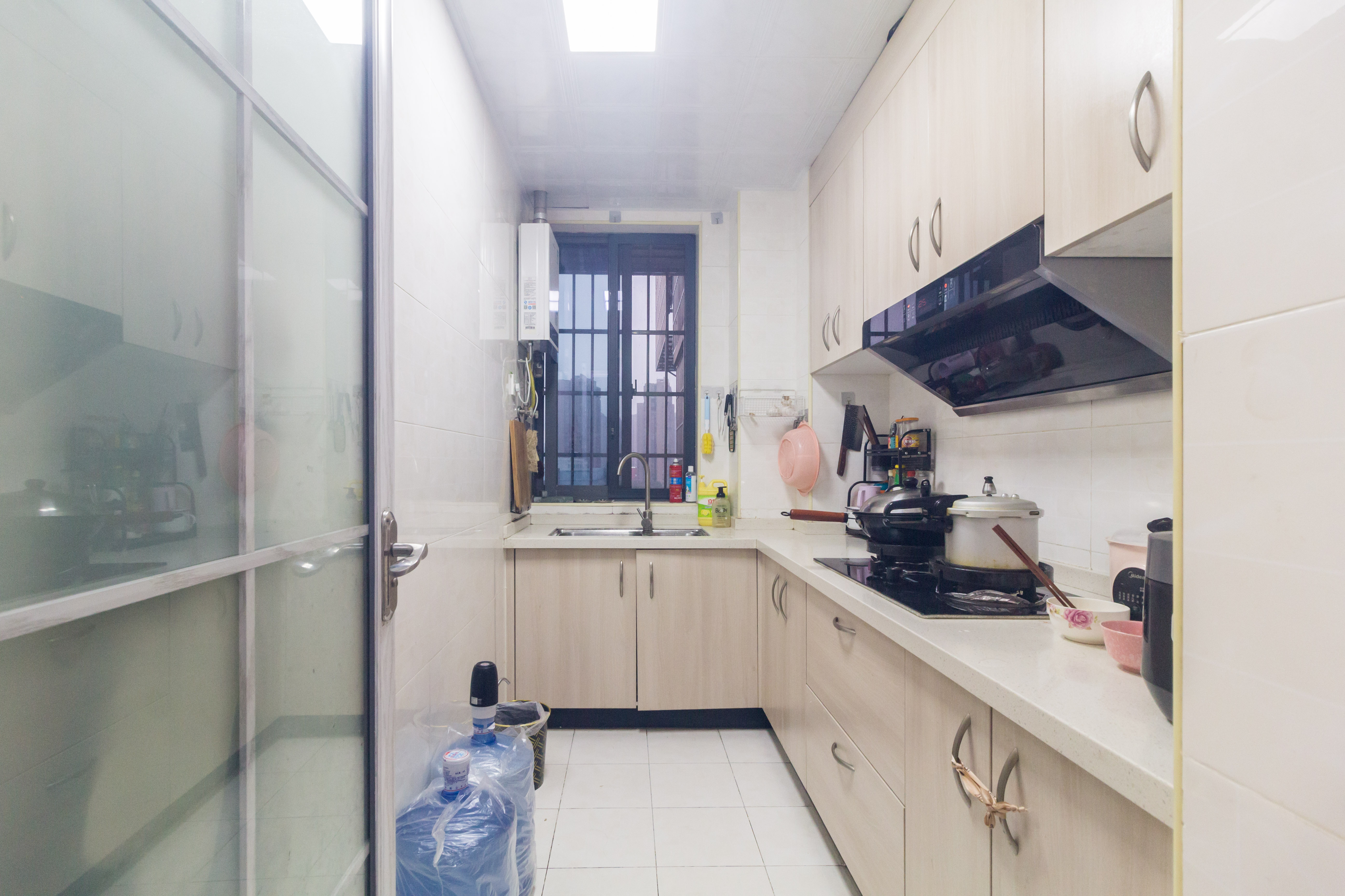 湘楚华庭 3室2厅1卫 68.00万 湘楚华庭 3室2厅1卫 68.00万厨房