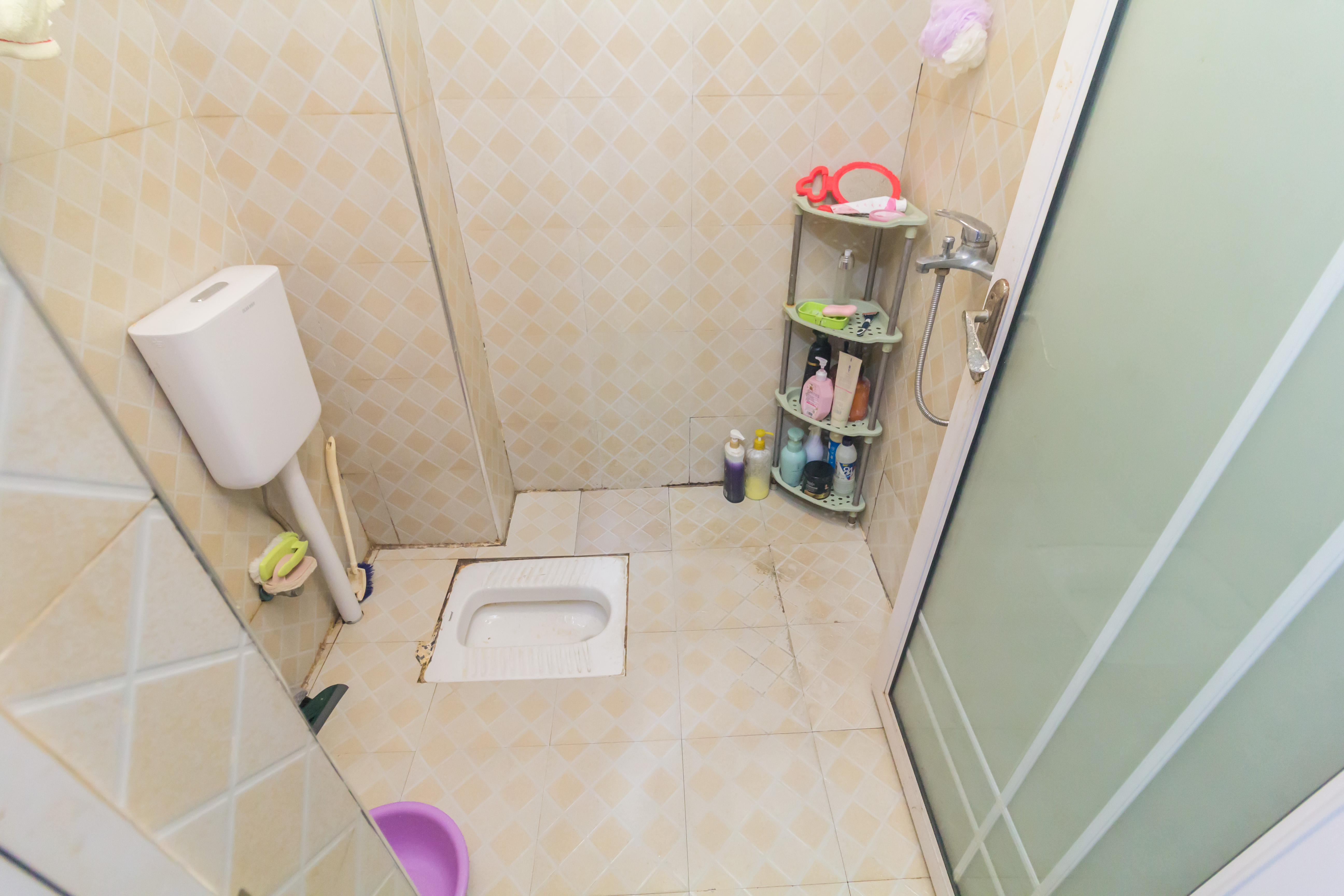 光明城市(星辰青年城) 1室1厅1卫 32.80万 光明城市(星辰青年城) 1室1厅1卫 32.80万卫生间